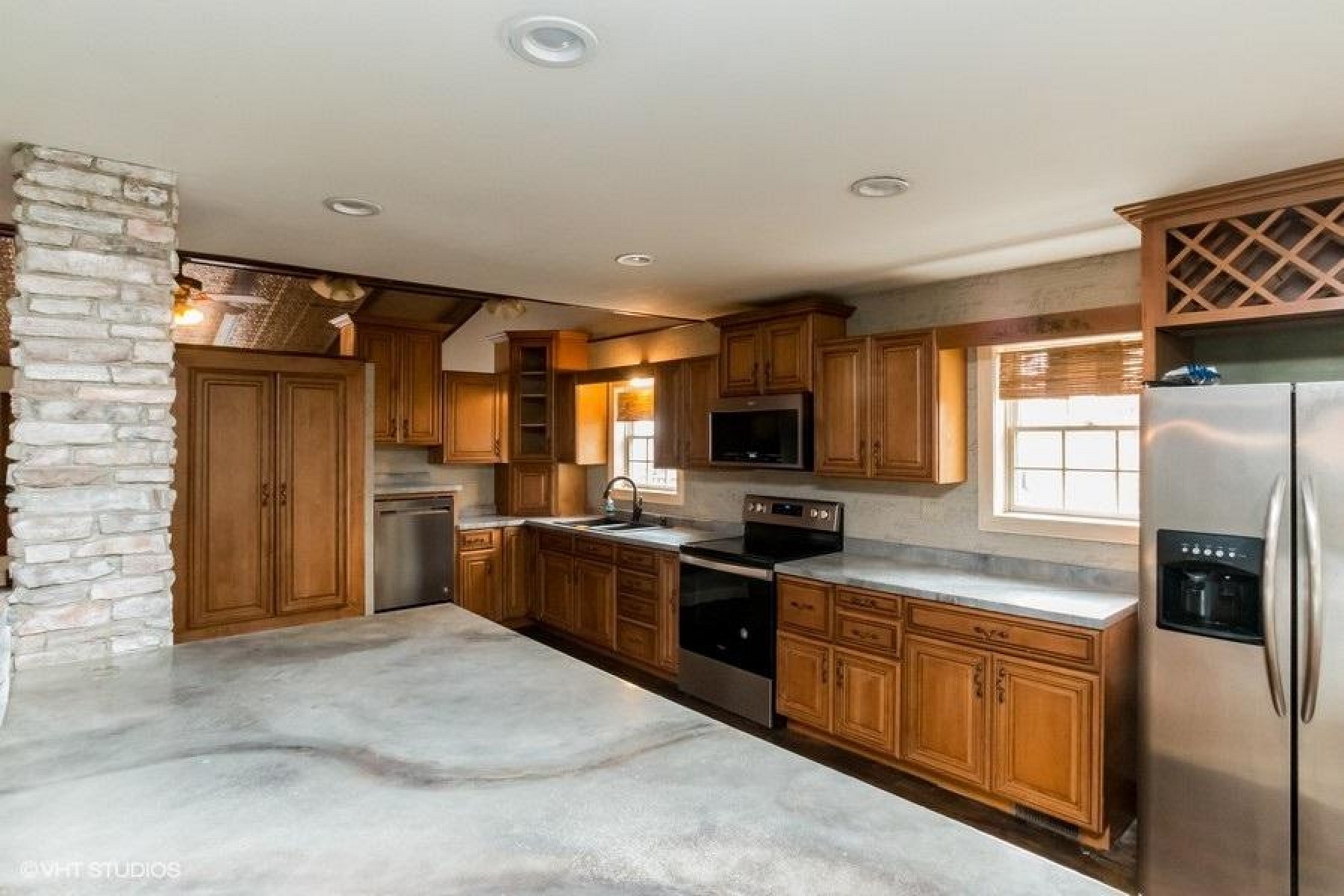 2501 Windsong Lane, Gary, SD 57237