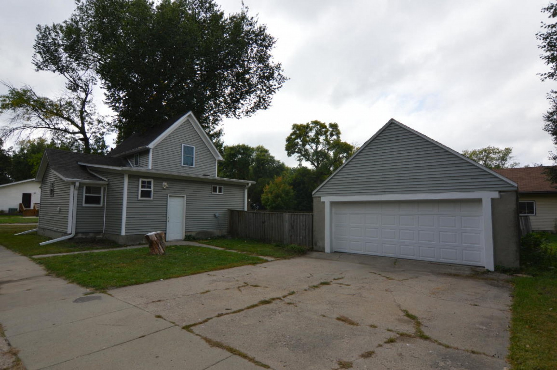 827 2nd Street, Brookings, SD 57006
