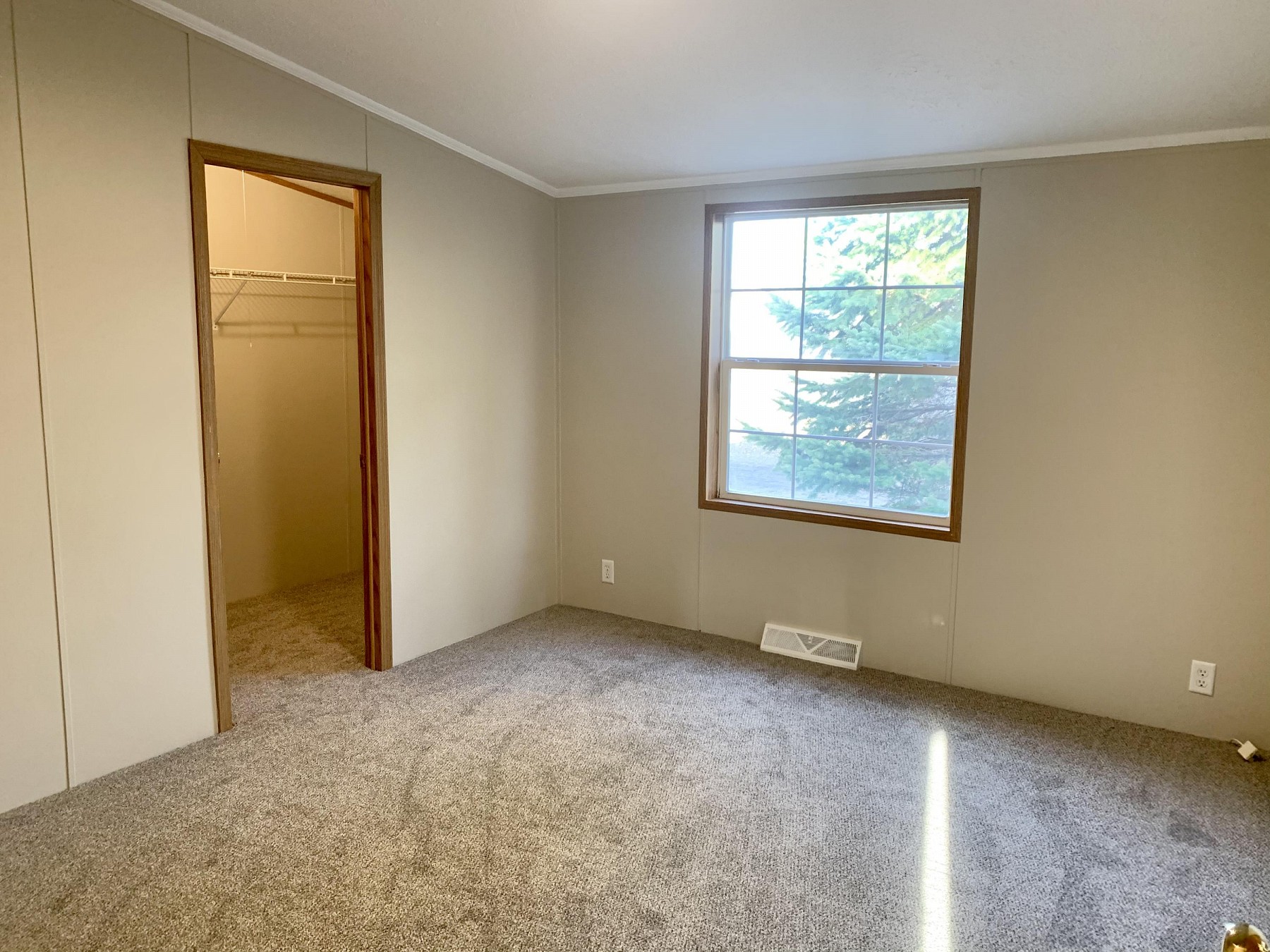 900 15th Street S, Brookings, SD 57006