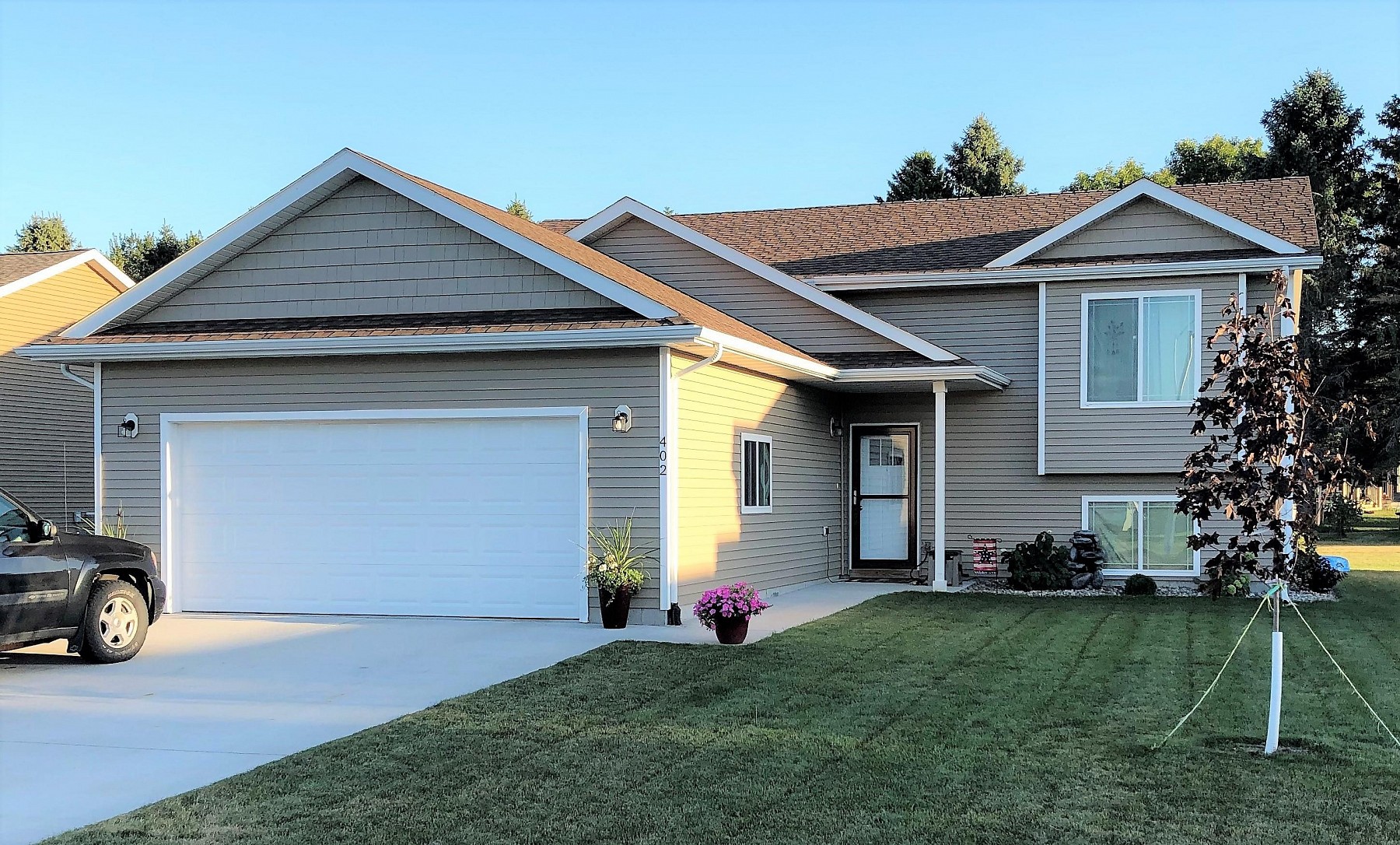 402 Lovejoy Lane, Aurora, SD 57002