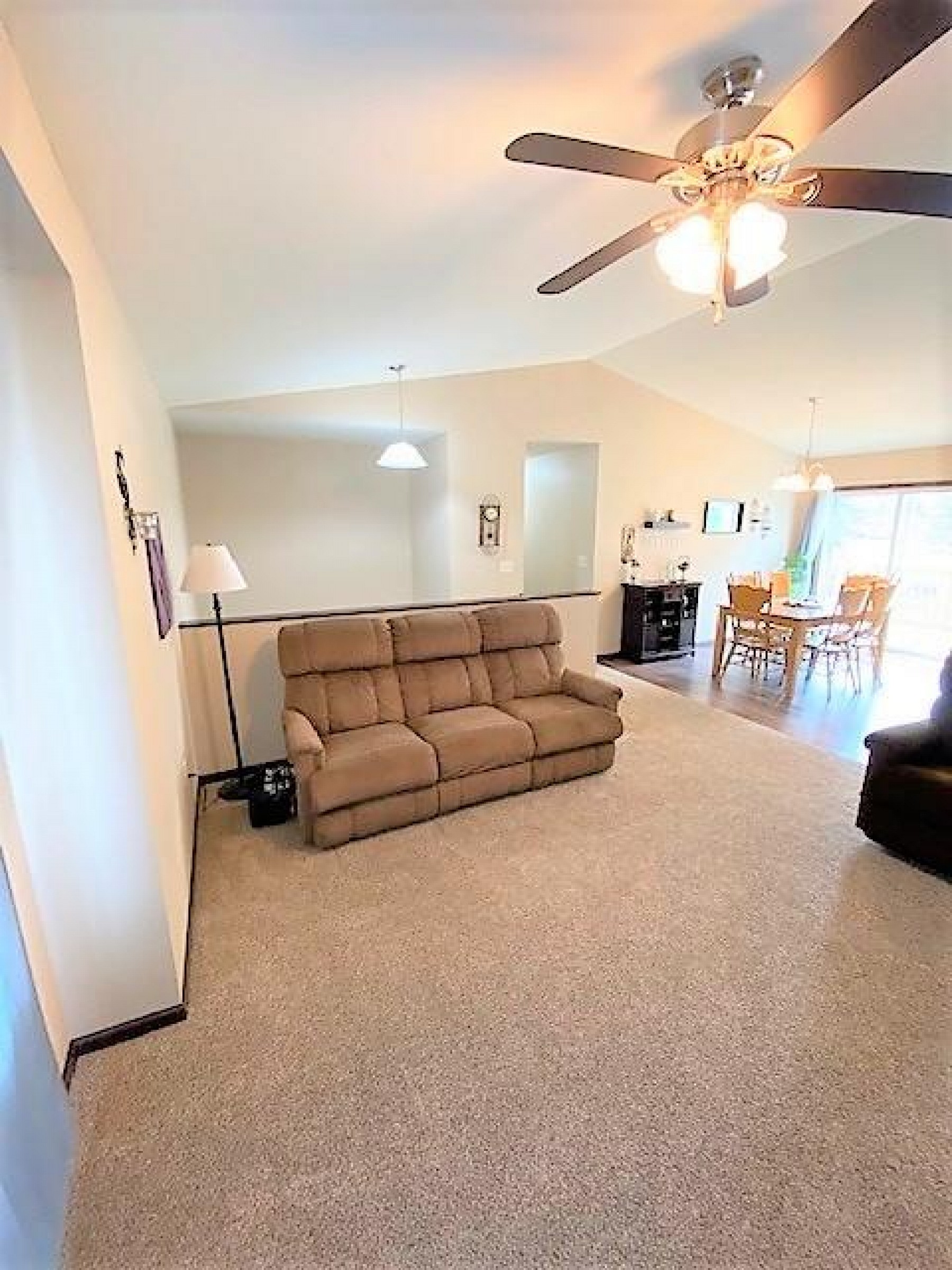 402 Lovejoy Lane, Aurora, SD 57002