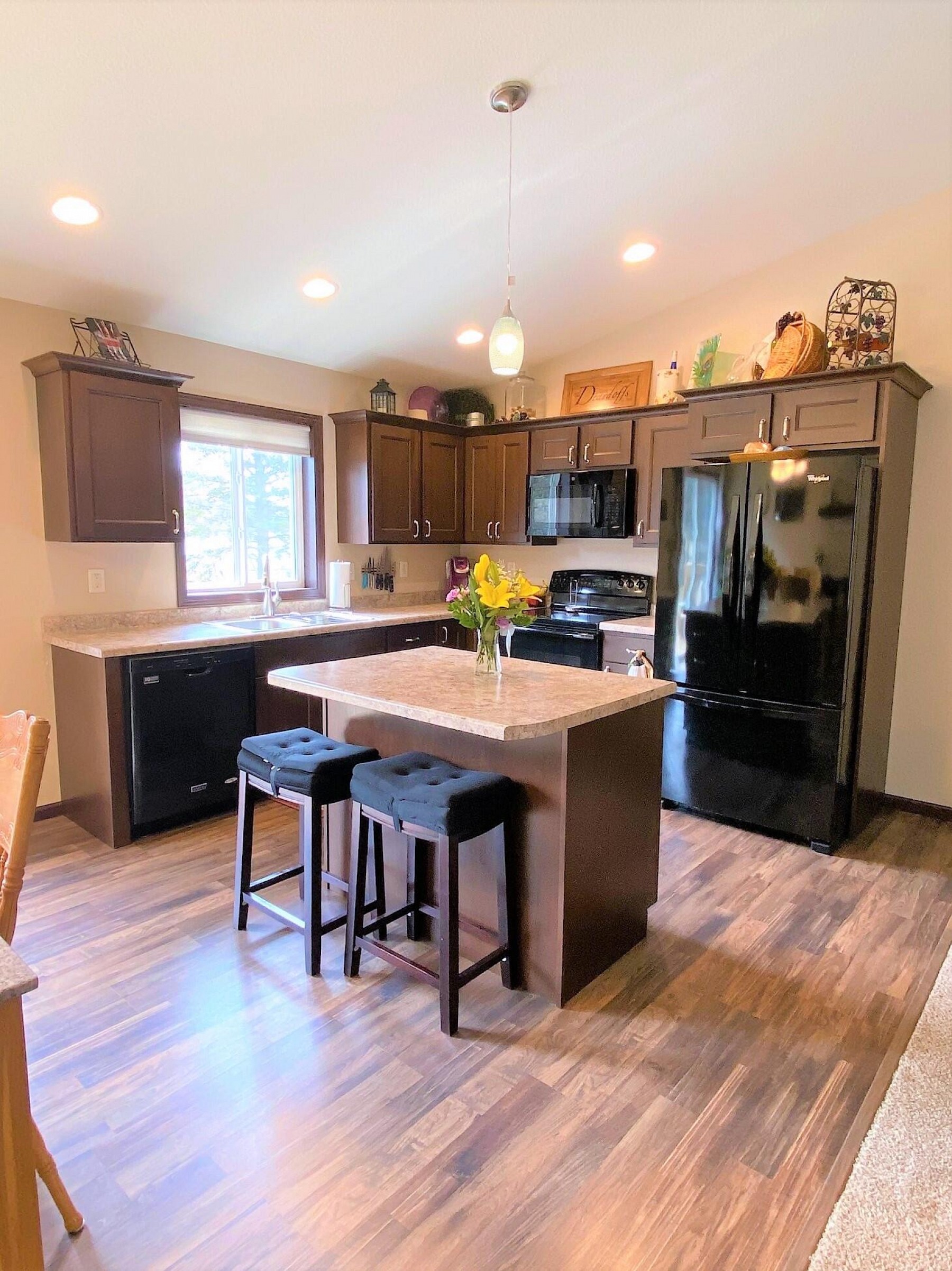 402 Lovejoy Lane, Aurora, SD 57002