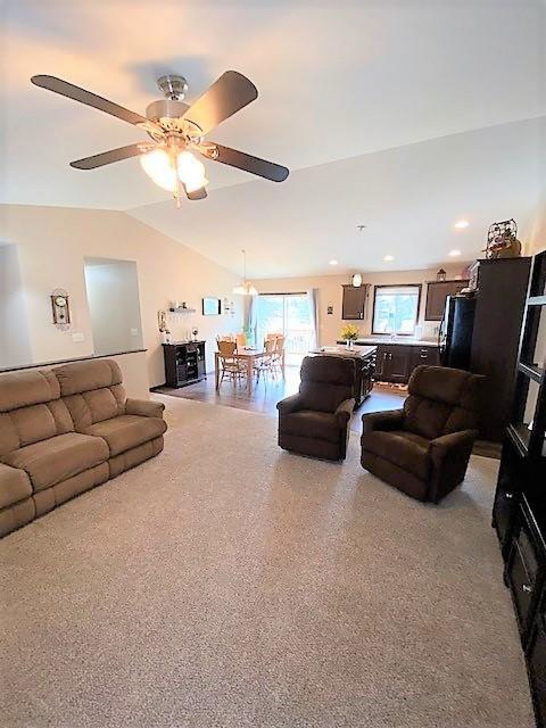 402 Lovejoy Lane, Aurora, SD 57002