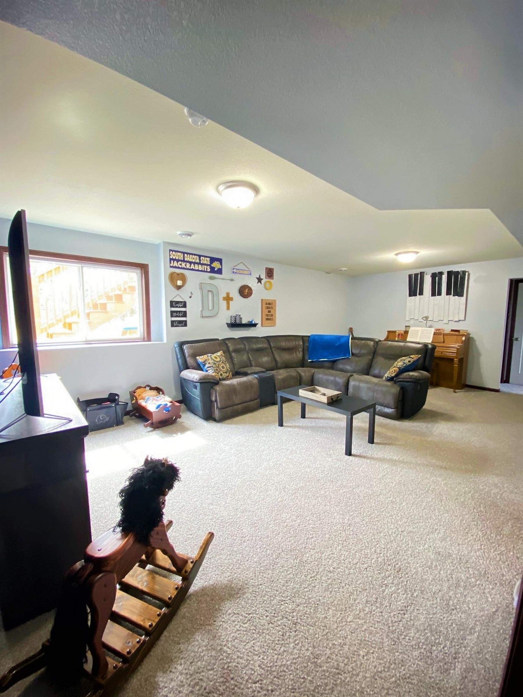 402 Lovejoy Lane, Aurora, SD 57002