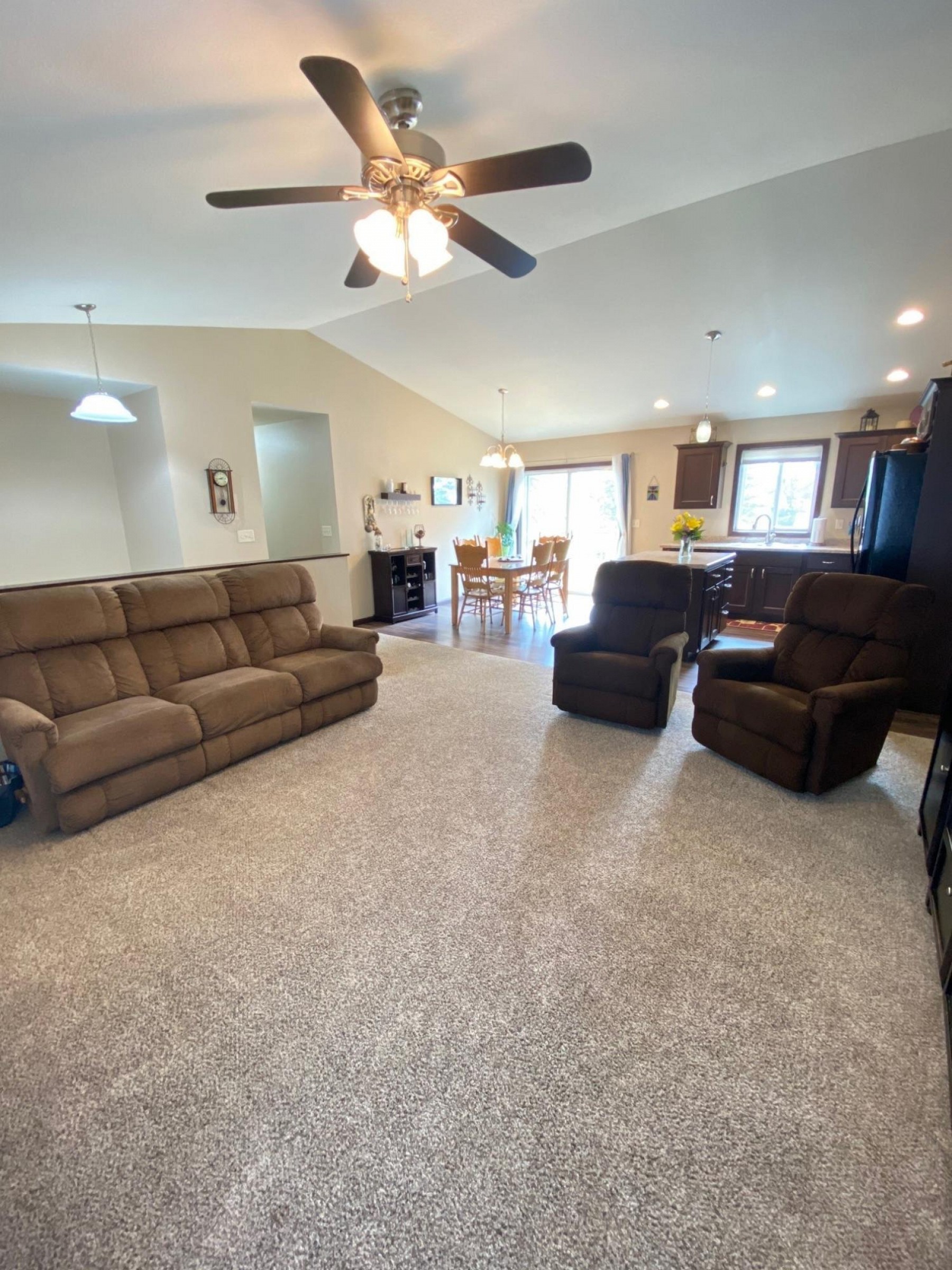 402 Lovejoy Lane, Aurora, SD 57002