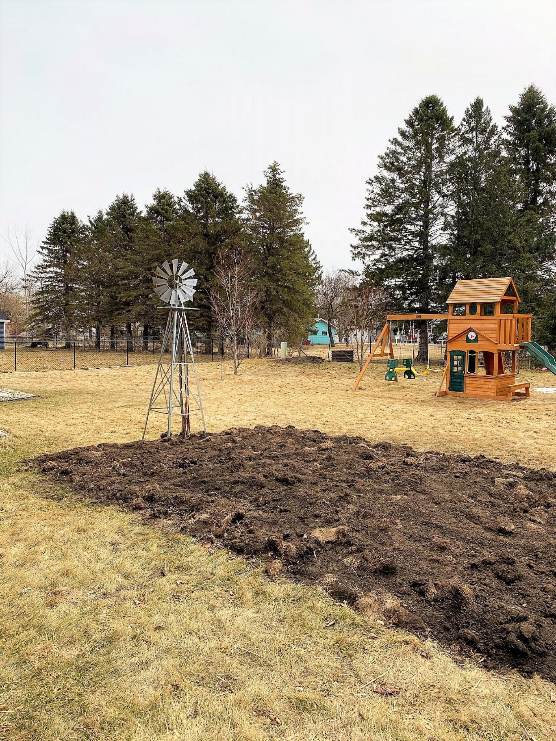 402 Lovejoy Lane, Aurora, SD 57002