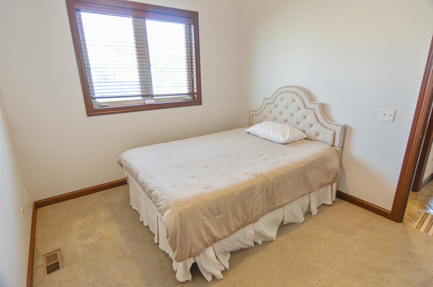 1102 Copper Mountain Road, Brookings, SD 57006