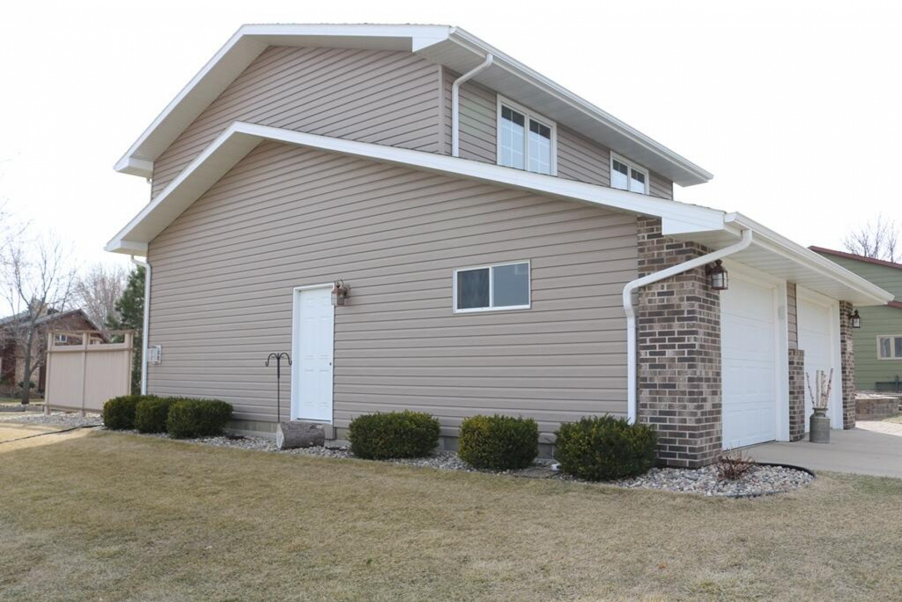 3203 Pine Avenue, Brookings, SD 57006