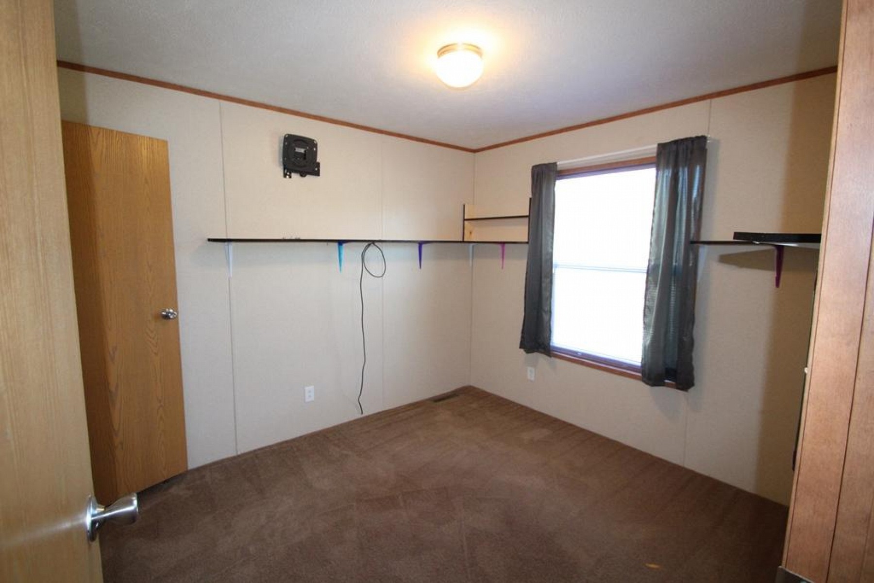 315 Samara Ave, Volga, SD 57071