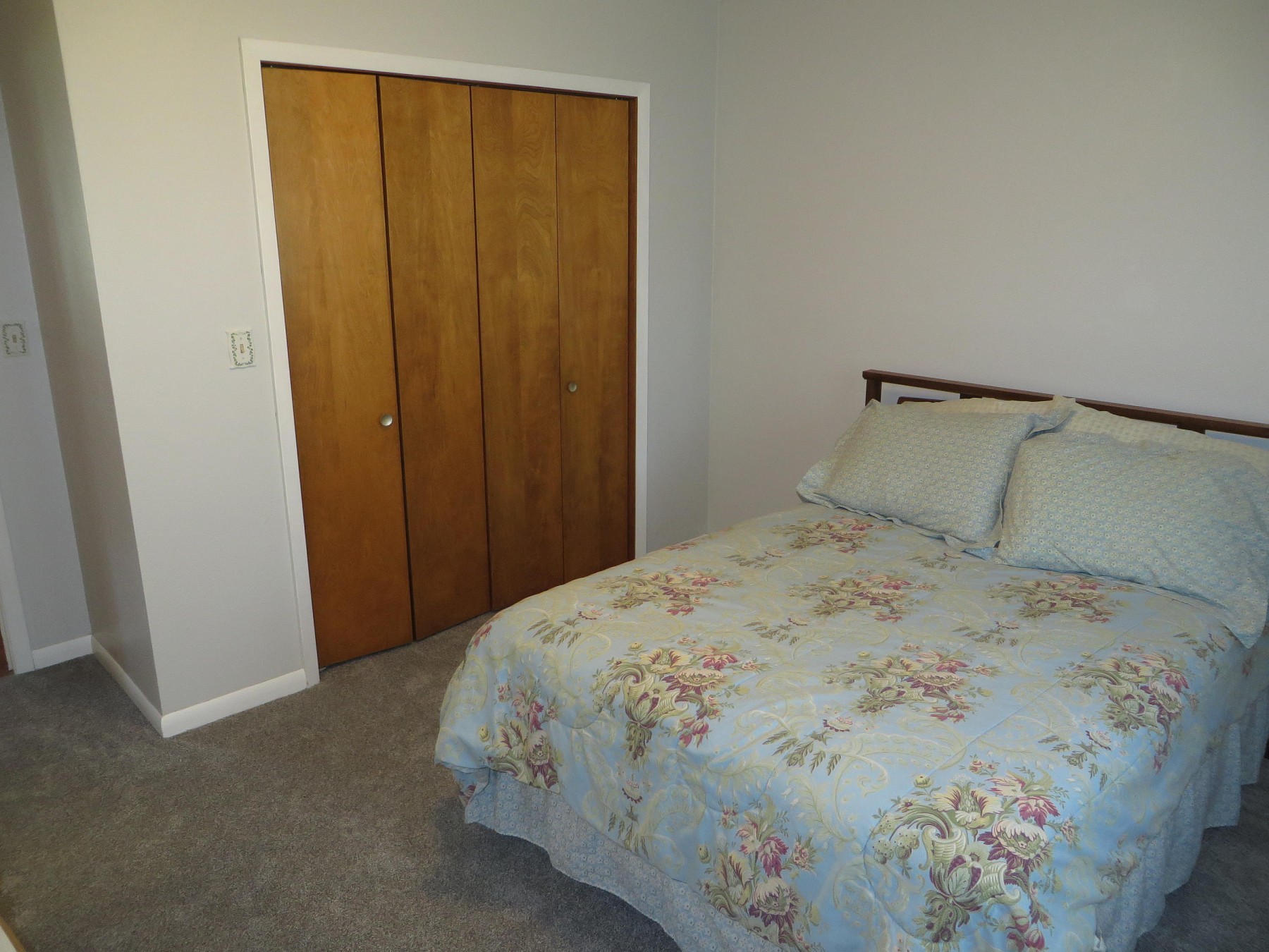 216 16th Avenue, Brookings, SD 57006