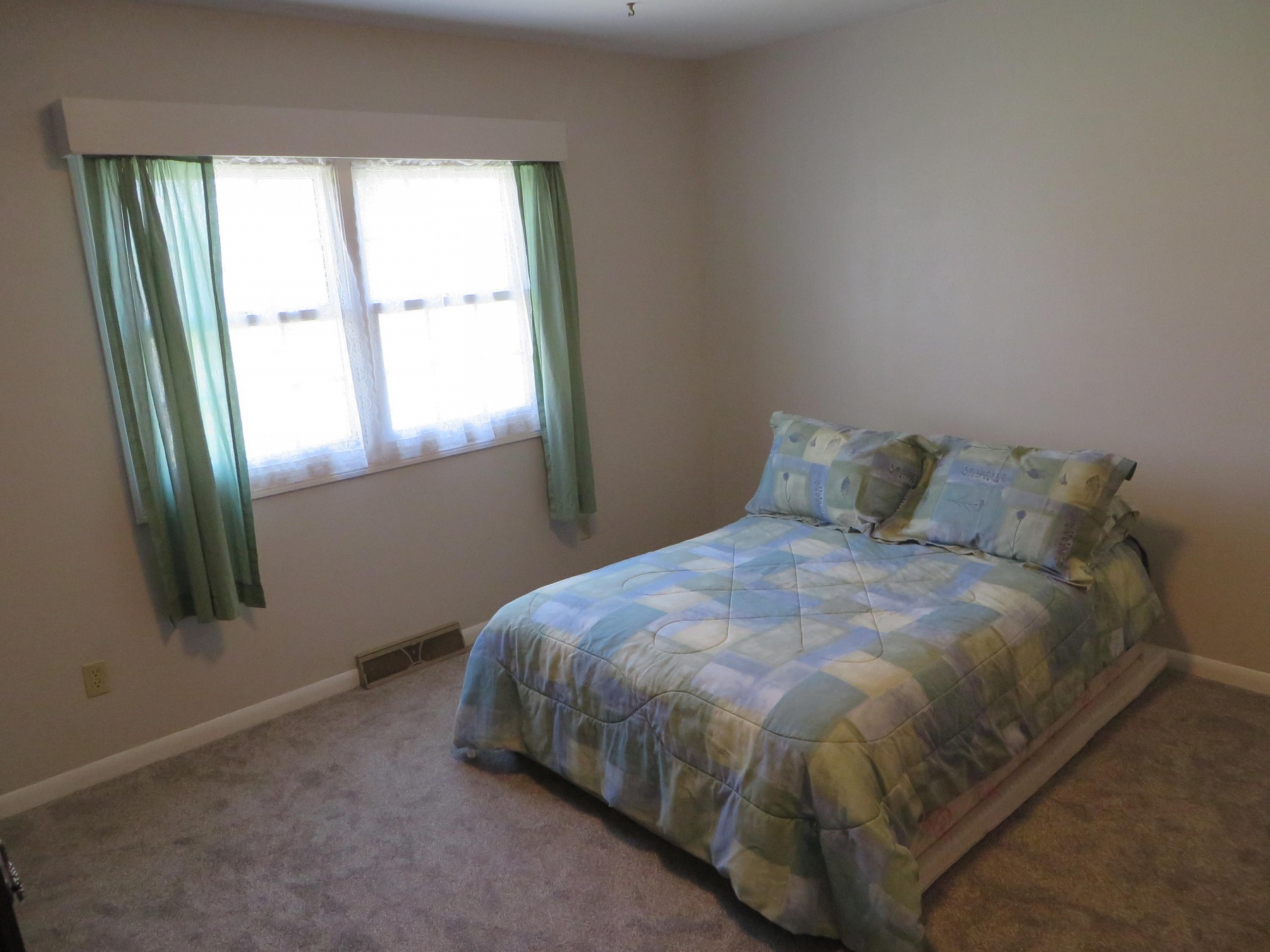 216 16th Avenue, Brookings, SD 57006