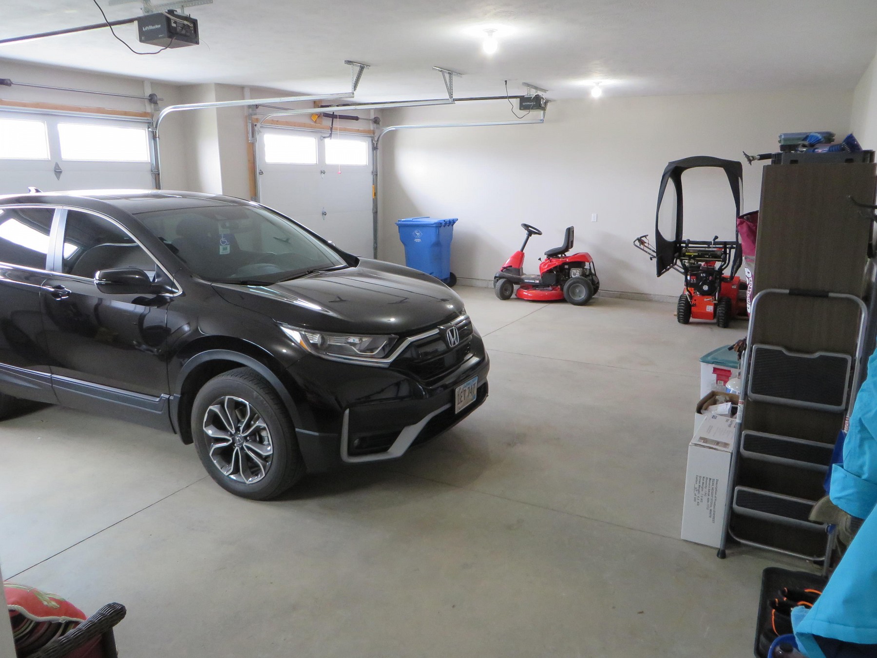 202 Lindsay Drive, Aurora, SD 57002