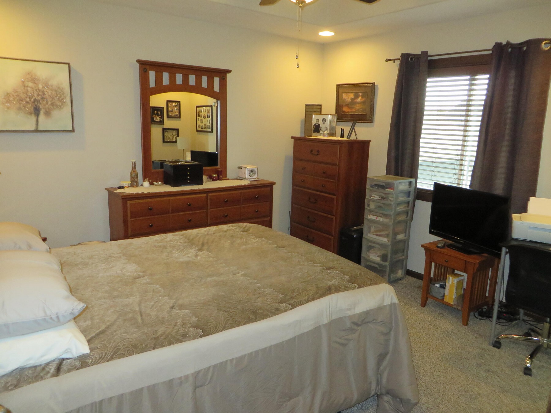 202 Lindsay Drive, Aurora, SD 57002