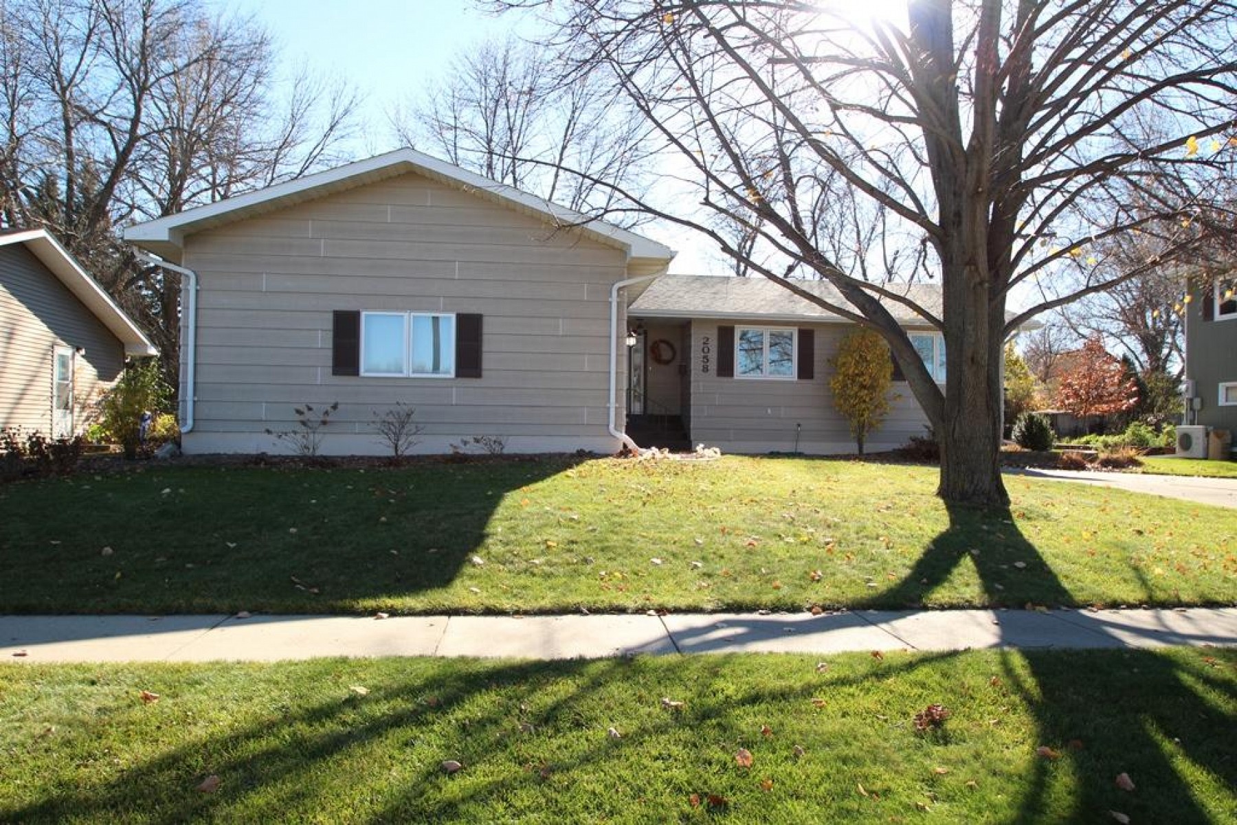 2058 MORNINGSIDE Drive, Brookings, SD 57006