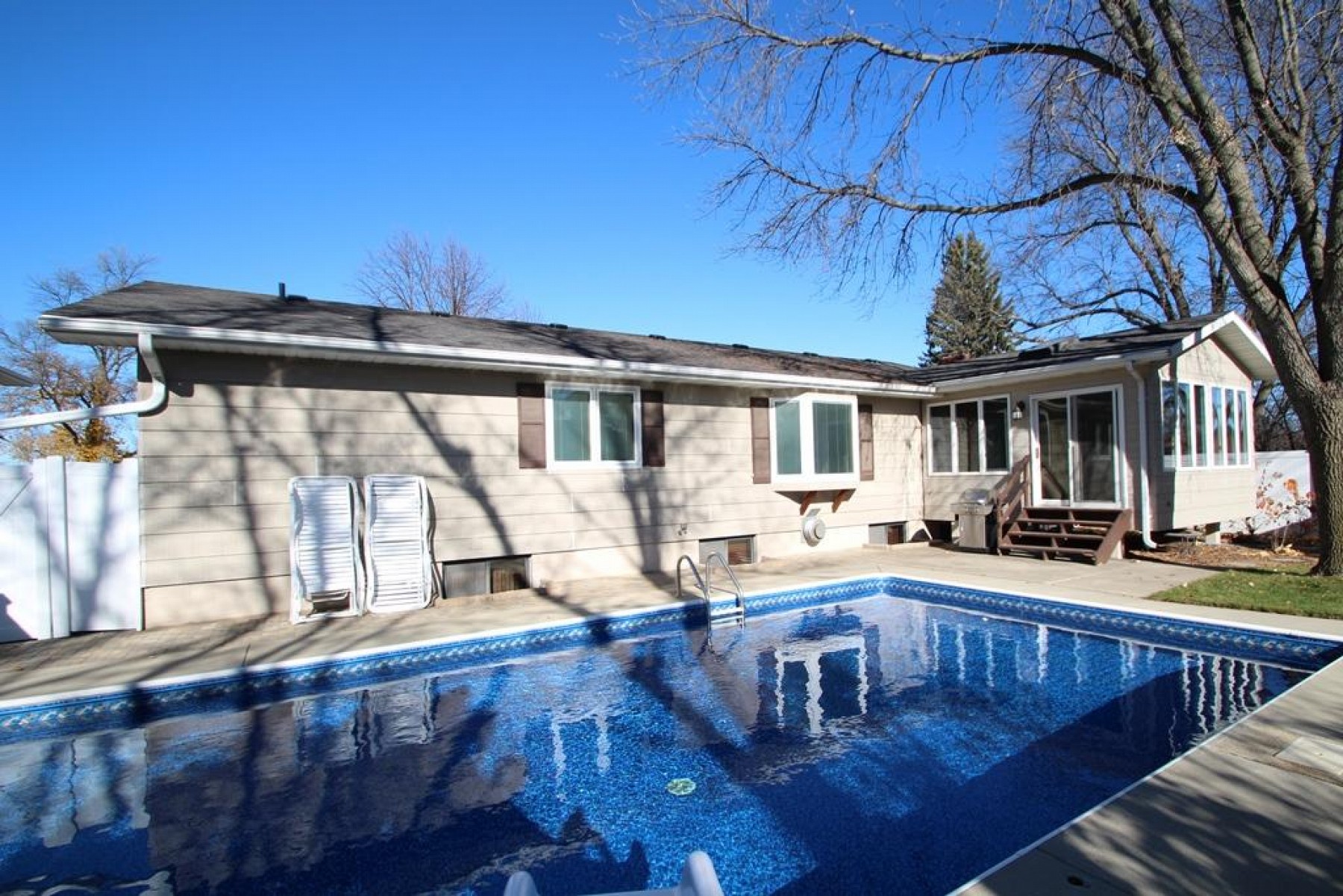 2058 MORNINGSIDE Drive, Brookings, SD 57006