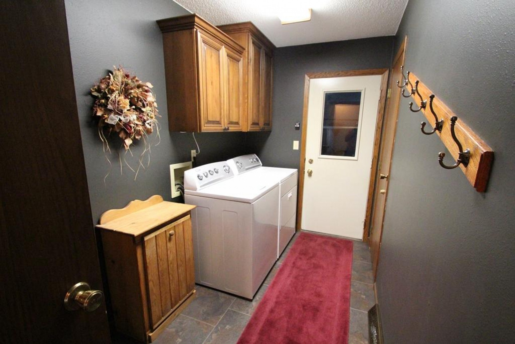 2058 MORNINGSIDE Drive, Brookings, SD 57006