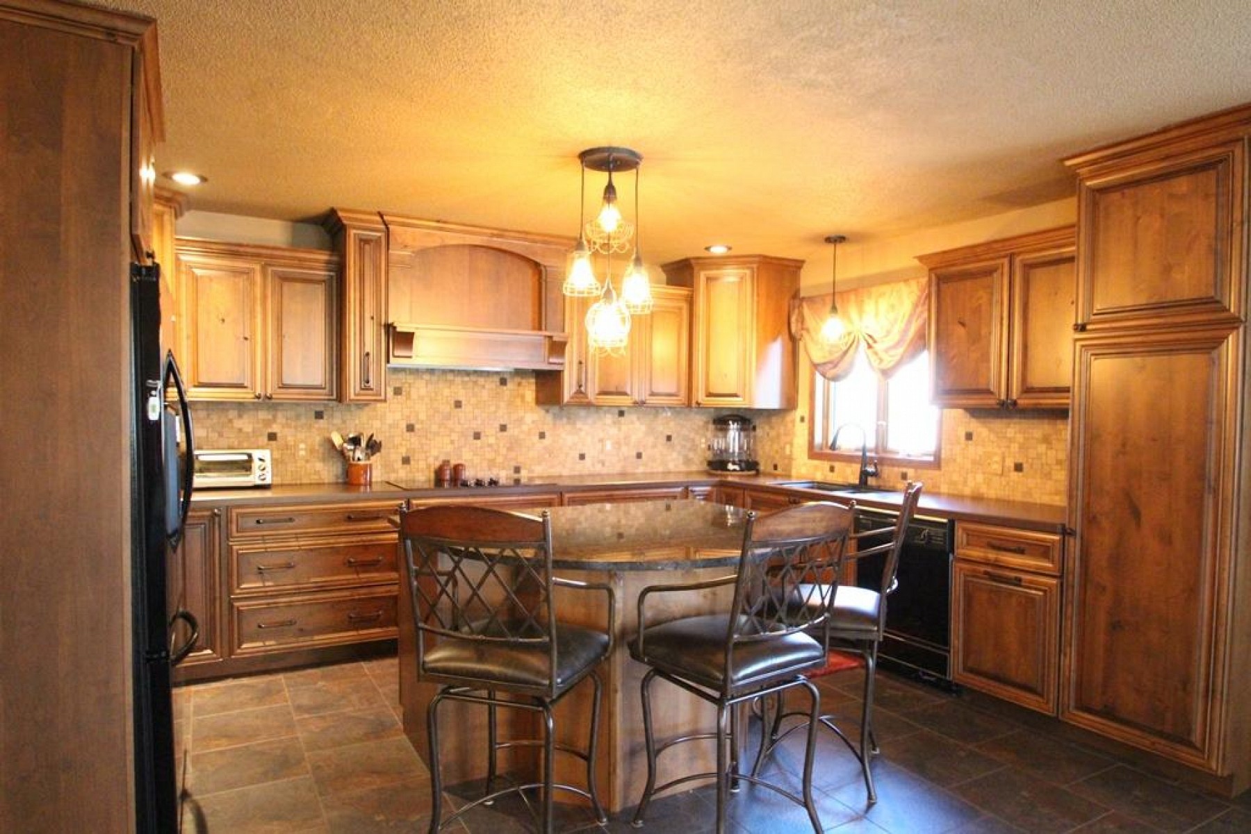 2058 MORNINGSIDE Drive, Brookings, SD 57006