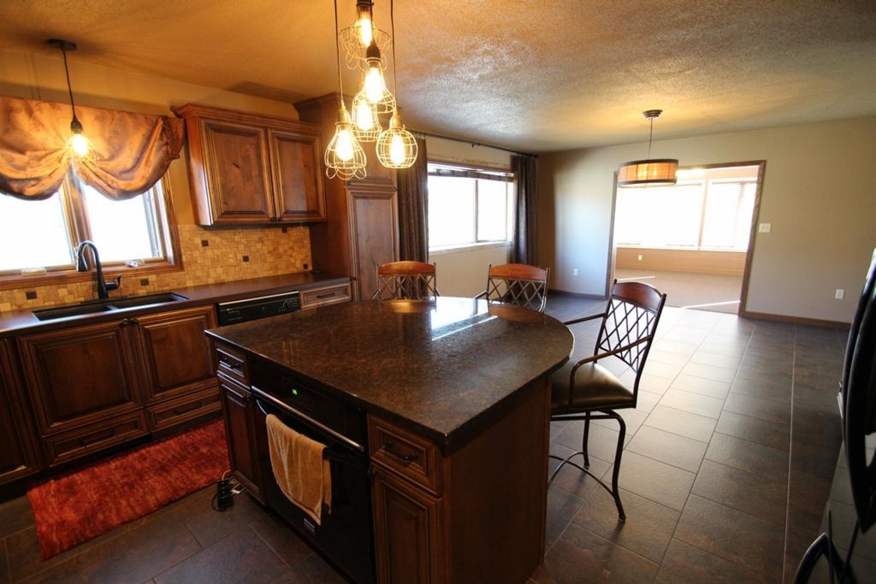 2058 MORNINGSIDE Drive, Brookings, SD 57006