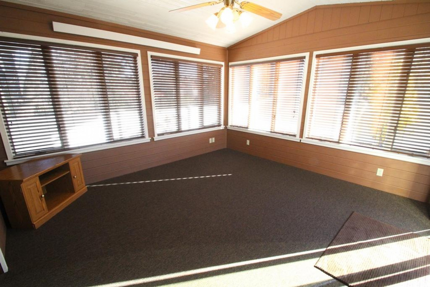 2058 MORNINGSIDE Drive, Brookings, SD 57006