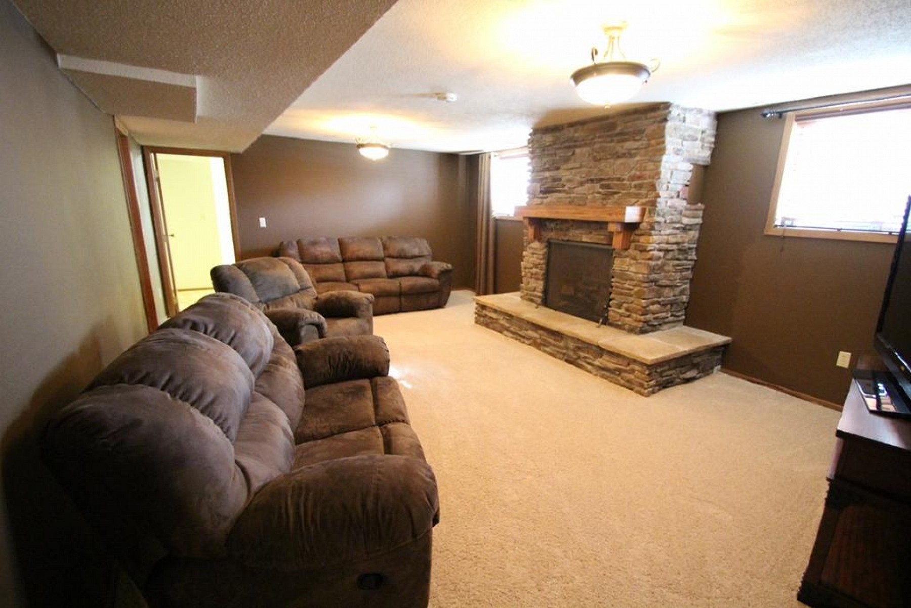 2058 MORNINGSIDE Drive, Brookings, SD 57006