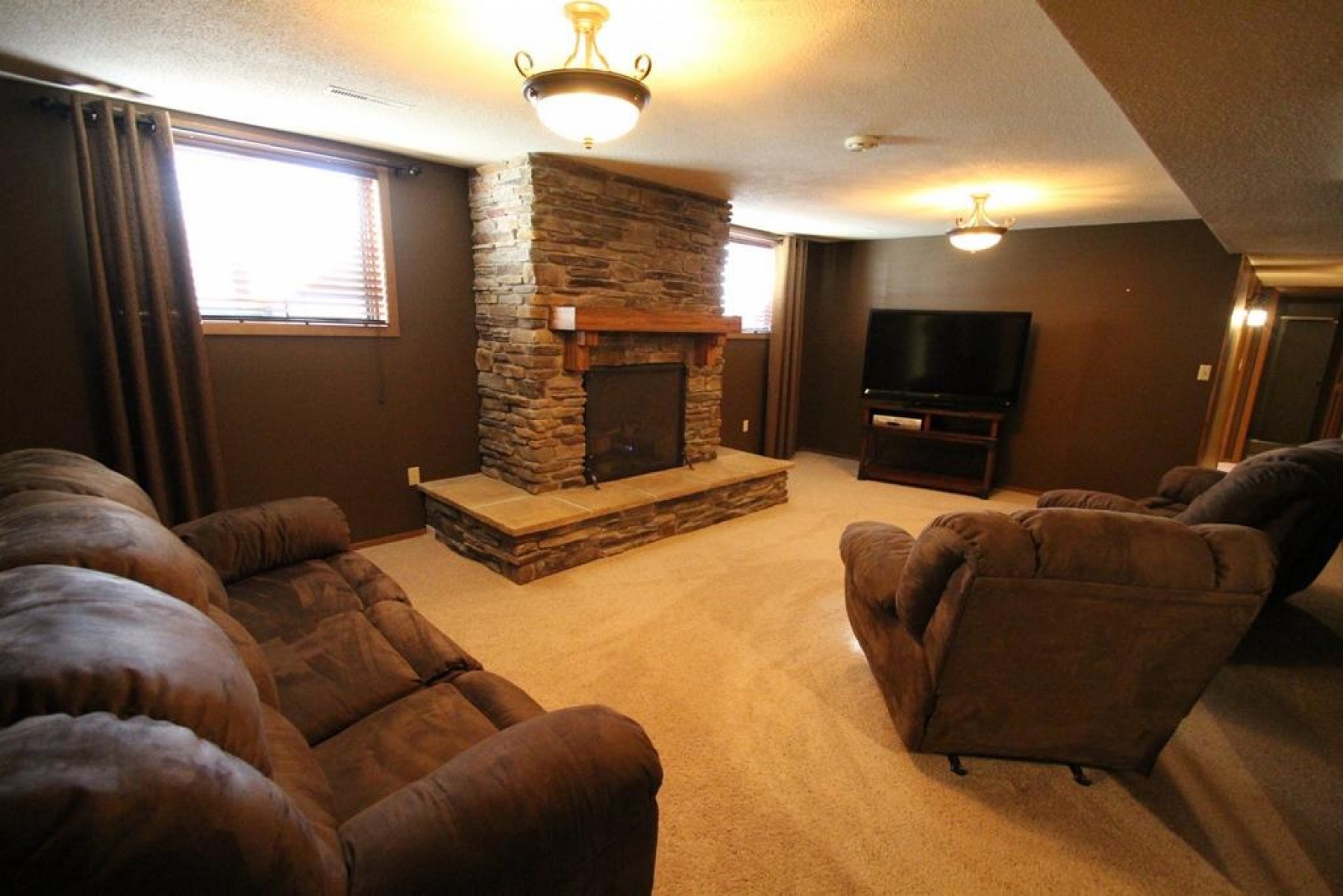 2058 MORNINGSIDE Drive, Brookings, SD 57006