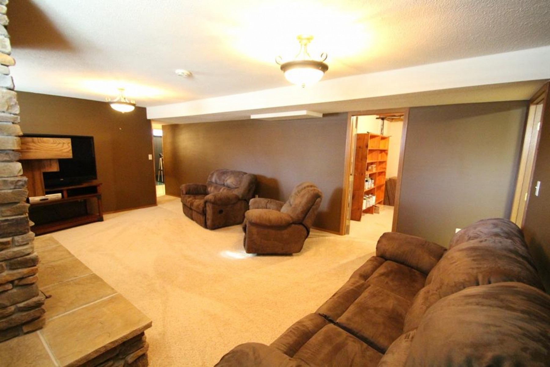 2058 MORNINGSIDE Drive, Brookings, SD 57006