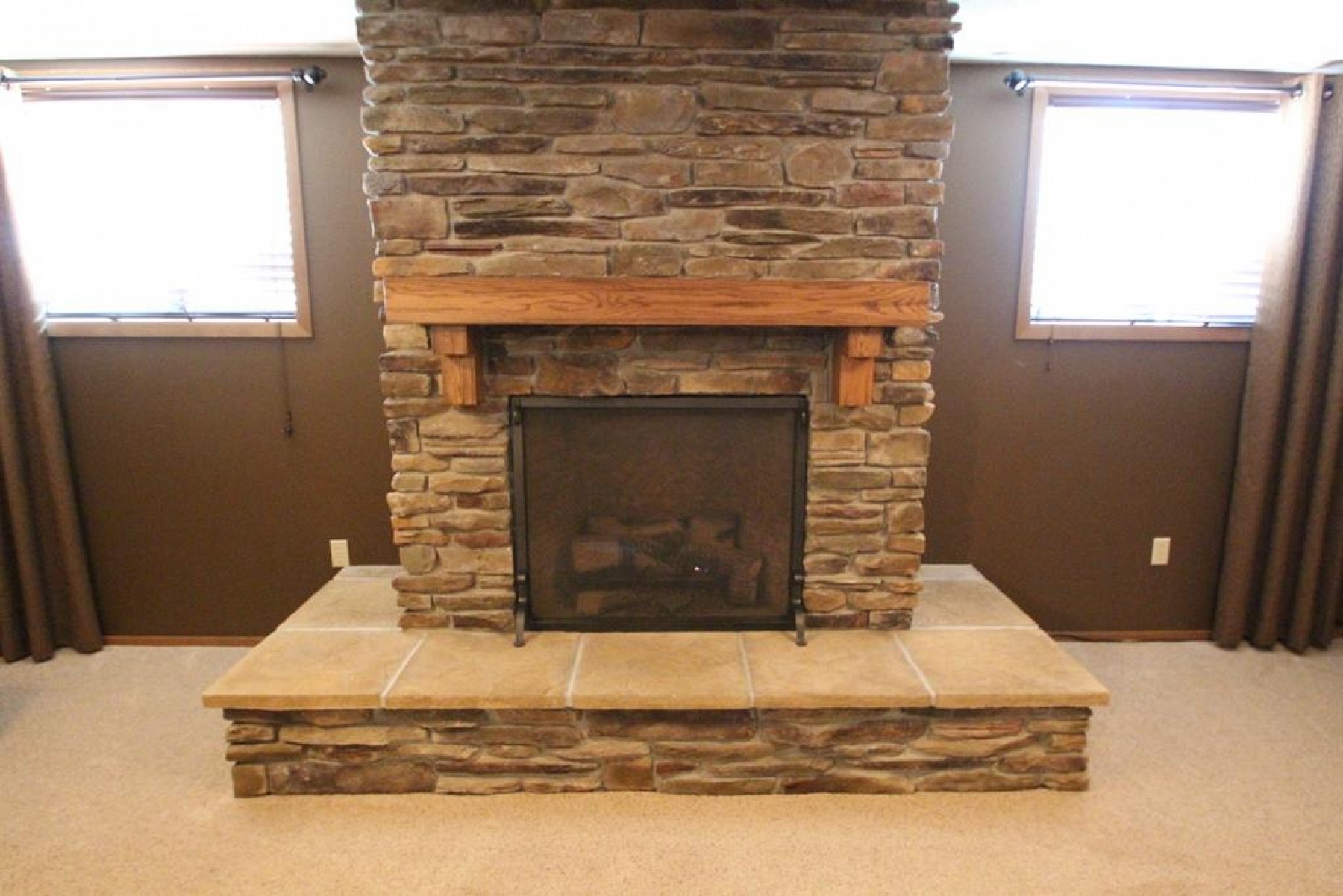 2058 MORNINGSIDE Drive, Brookings, SD 57006