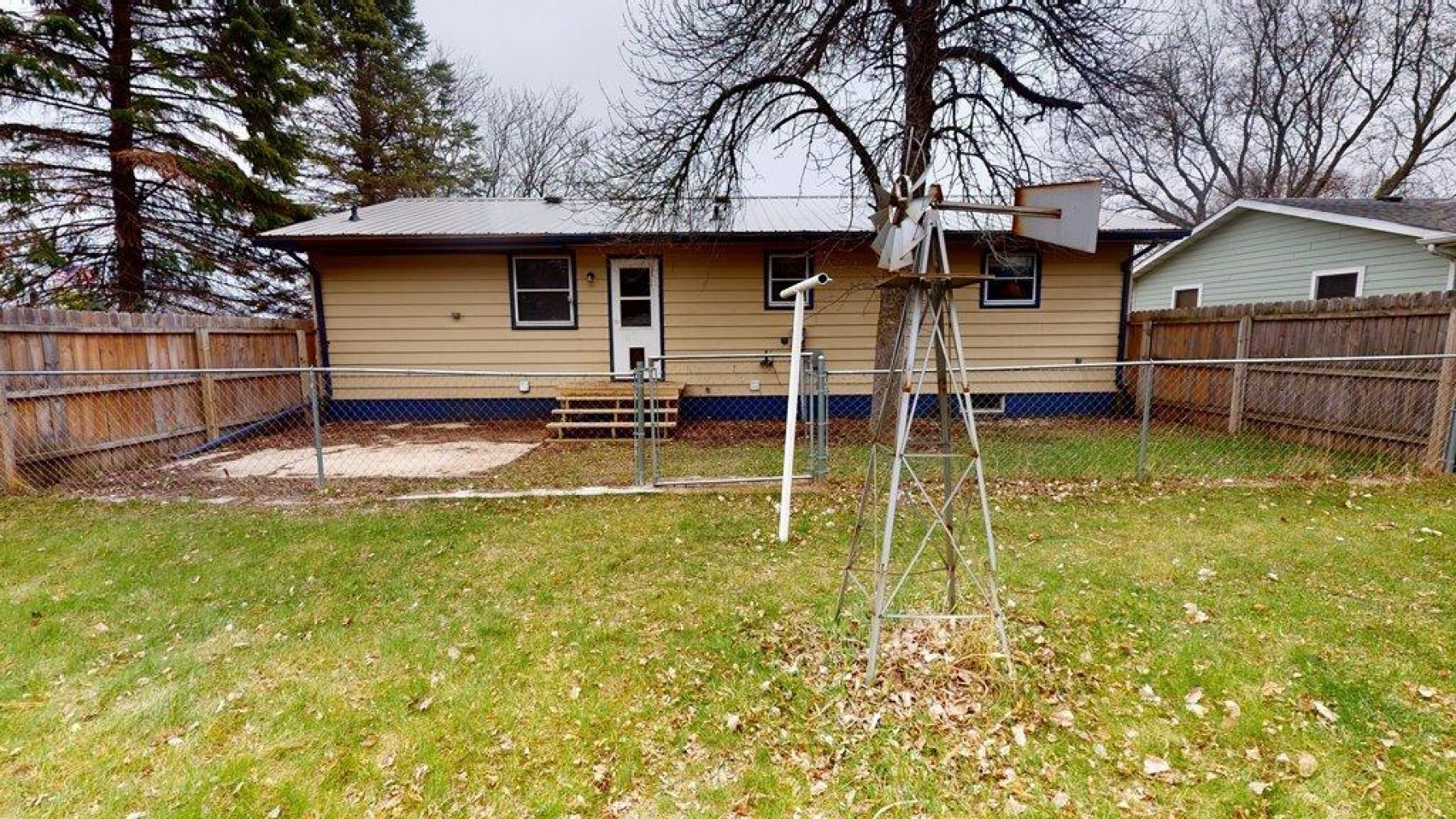 407 Pollard Drive, Estelline, SD 57234