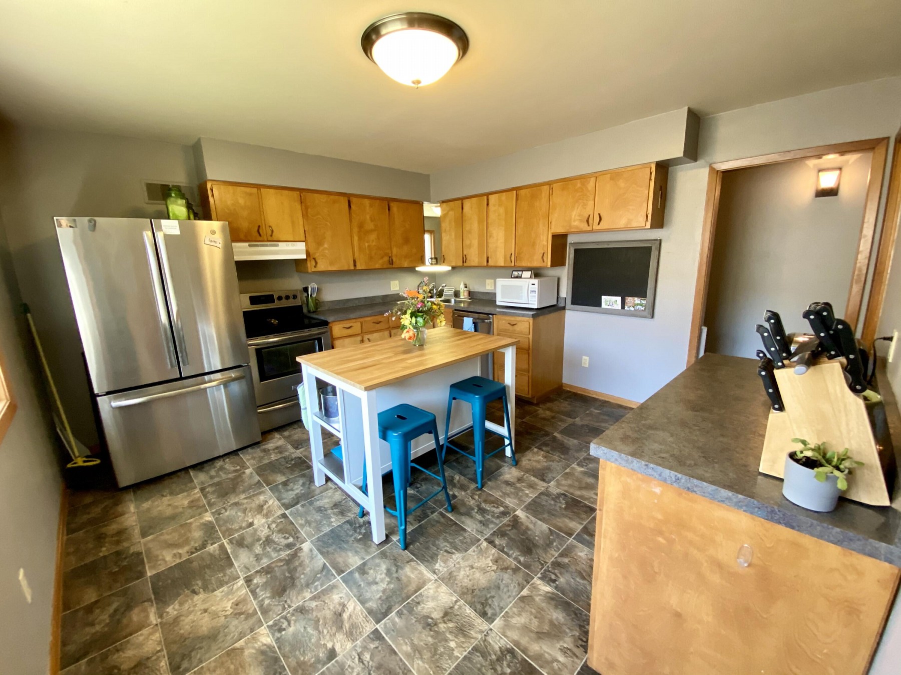 421 2nd Avenue, Brookings, SD 57006