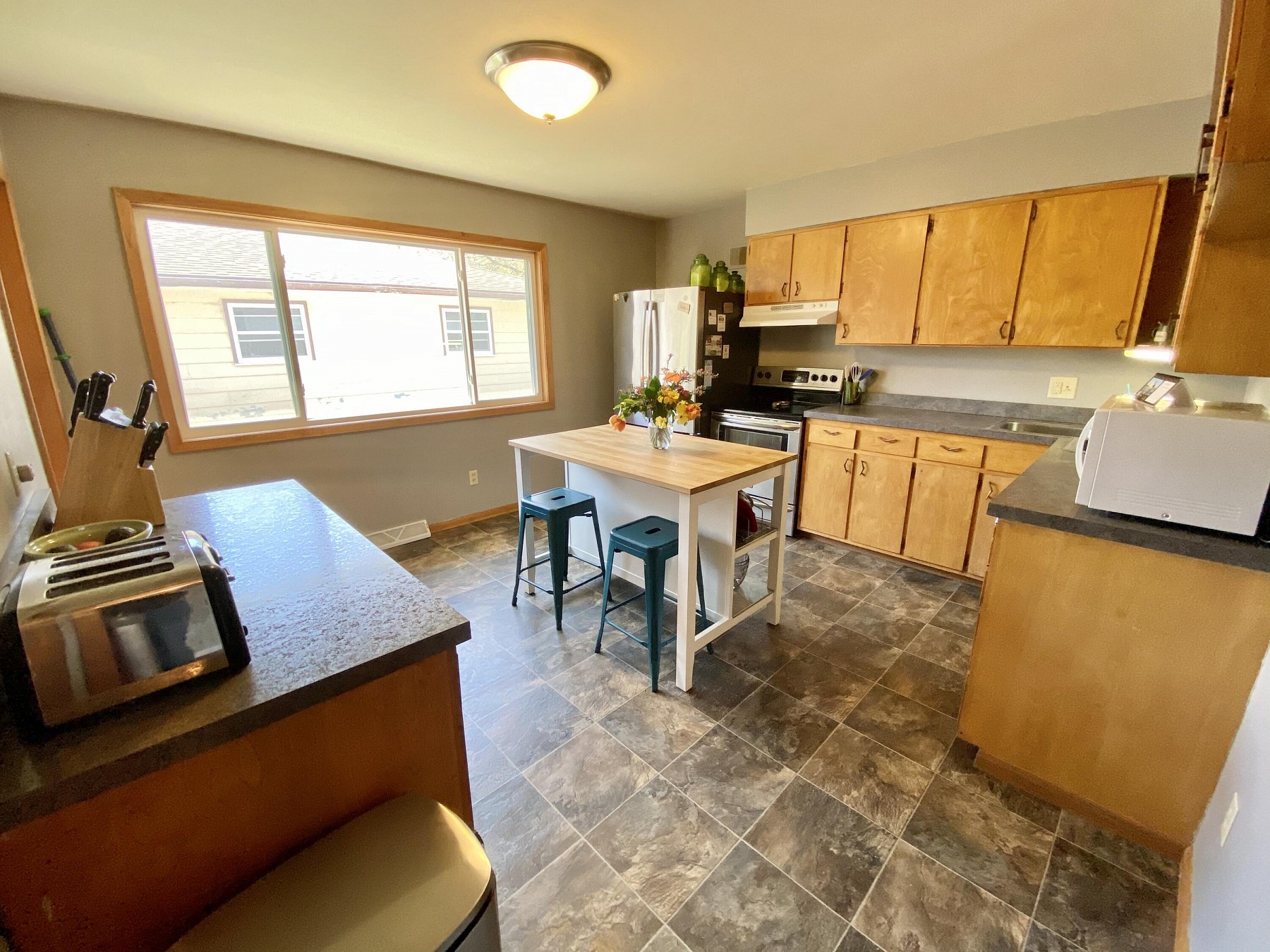 421 2nd Avenue, Brookings, SD 57006