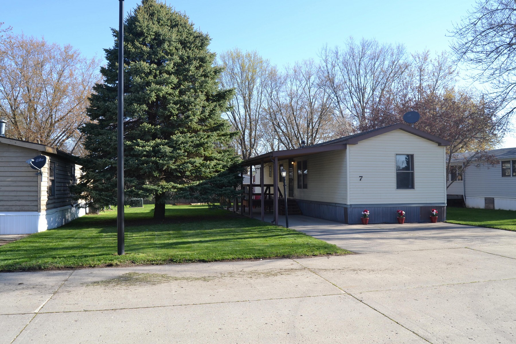 410 Medary Avenue S, Brookings, SD 57006