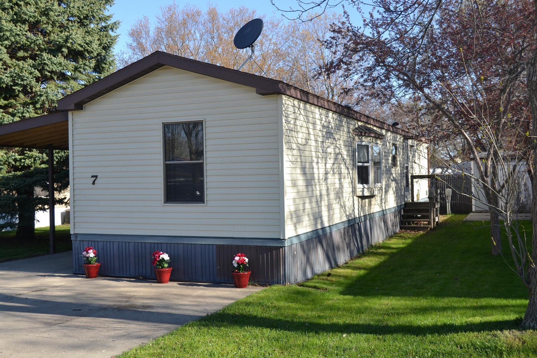 410 Medary Avenue S, Brookings, SD 57006