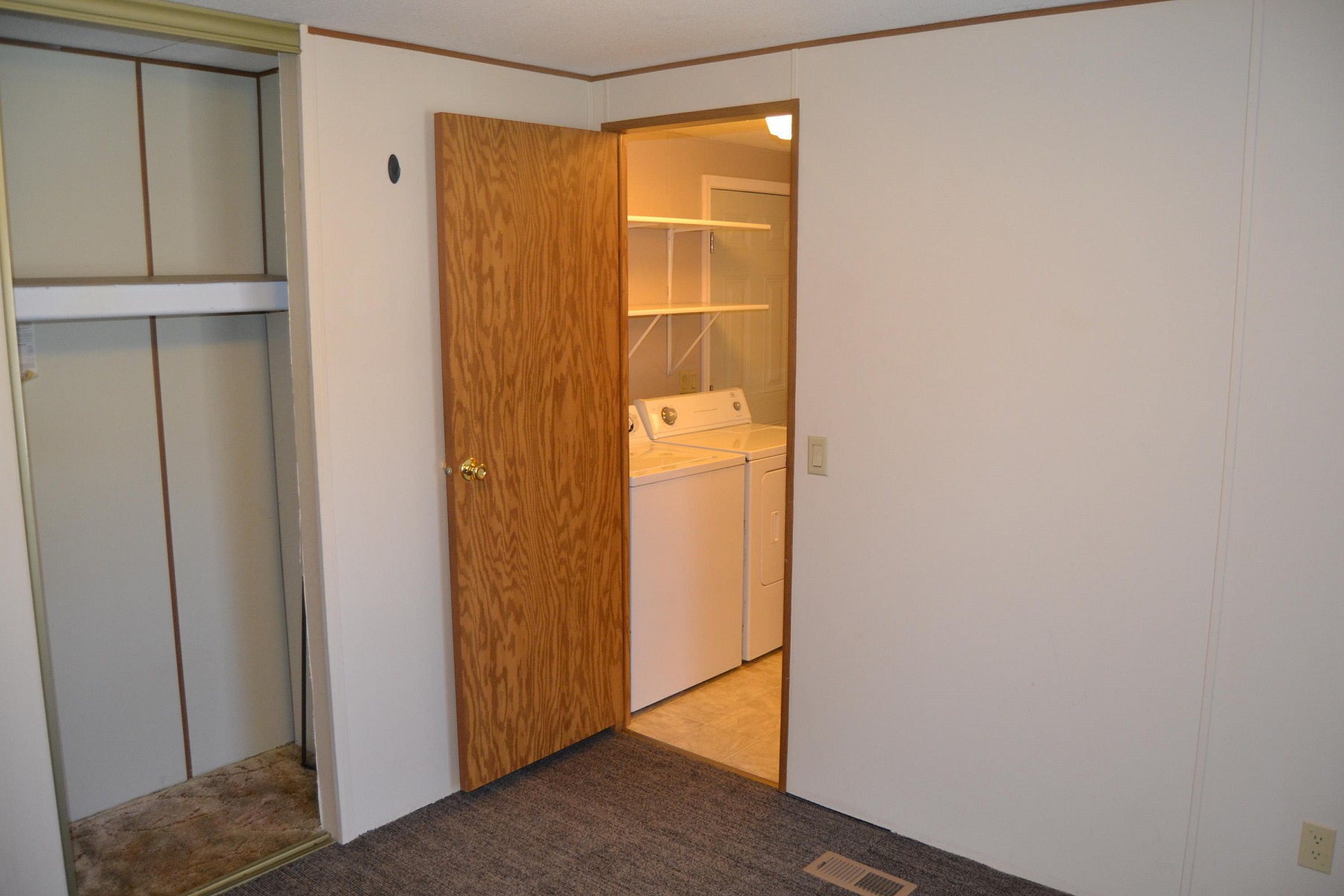 410 Medary Avenue S, Brookings, SD 57006