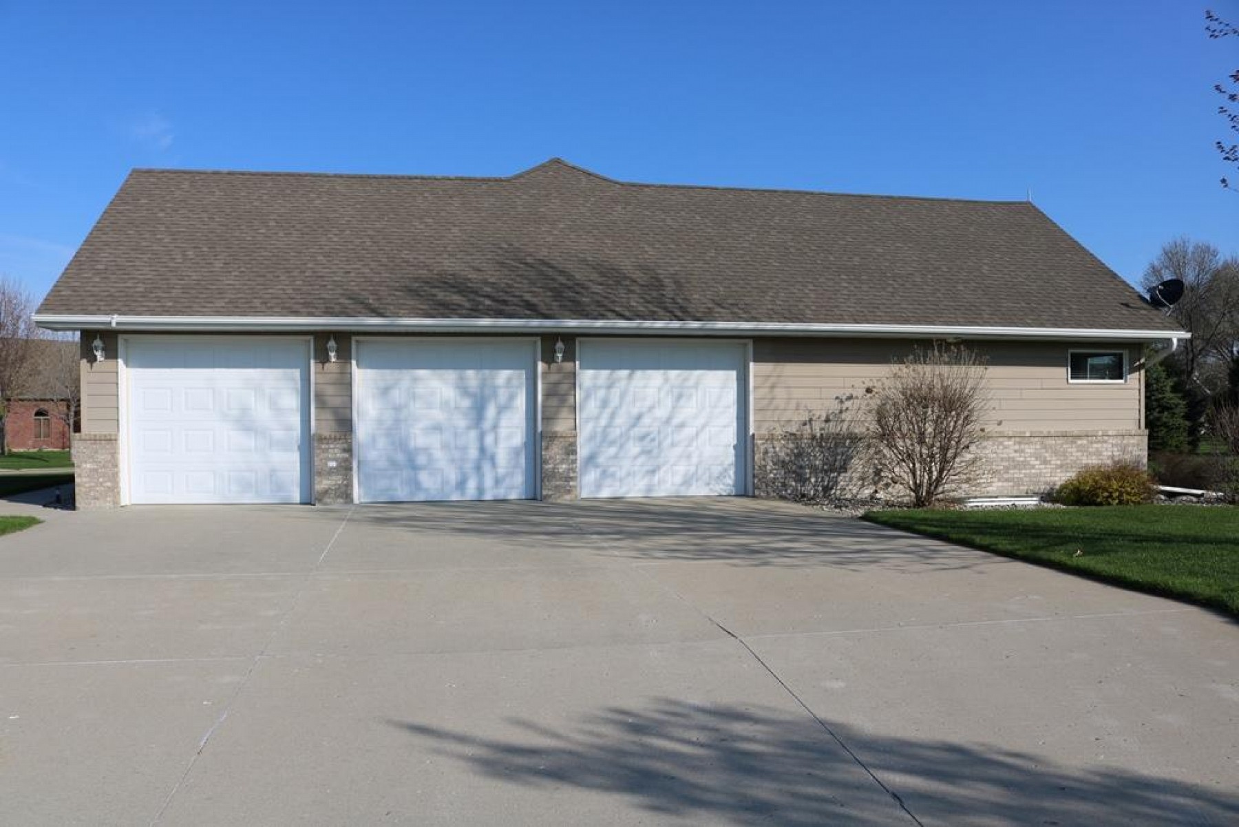 851 Regency Court, Brookings, SD 57006