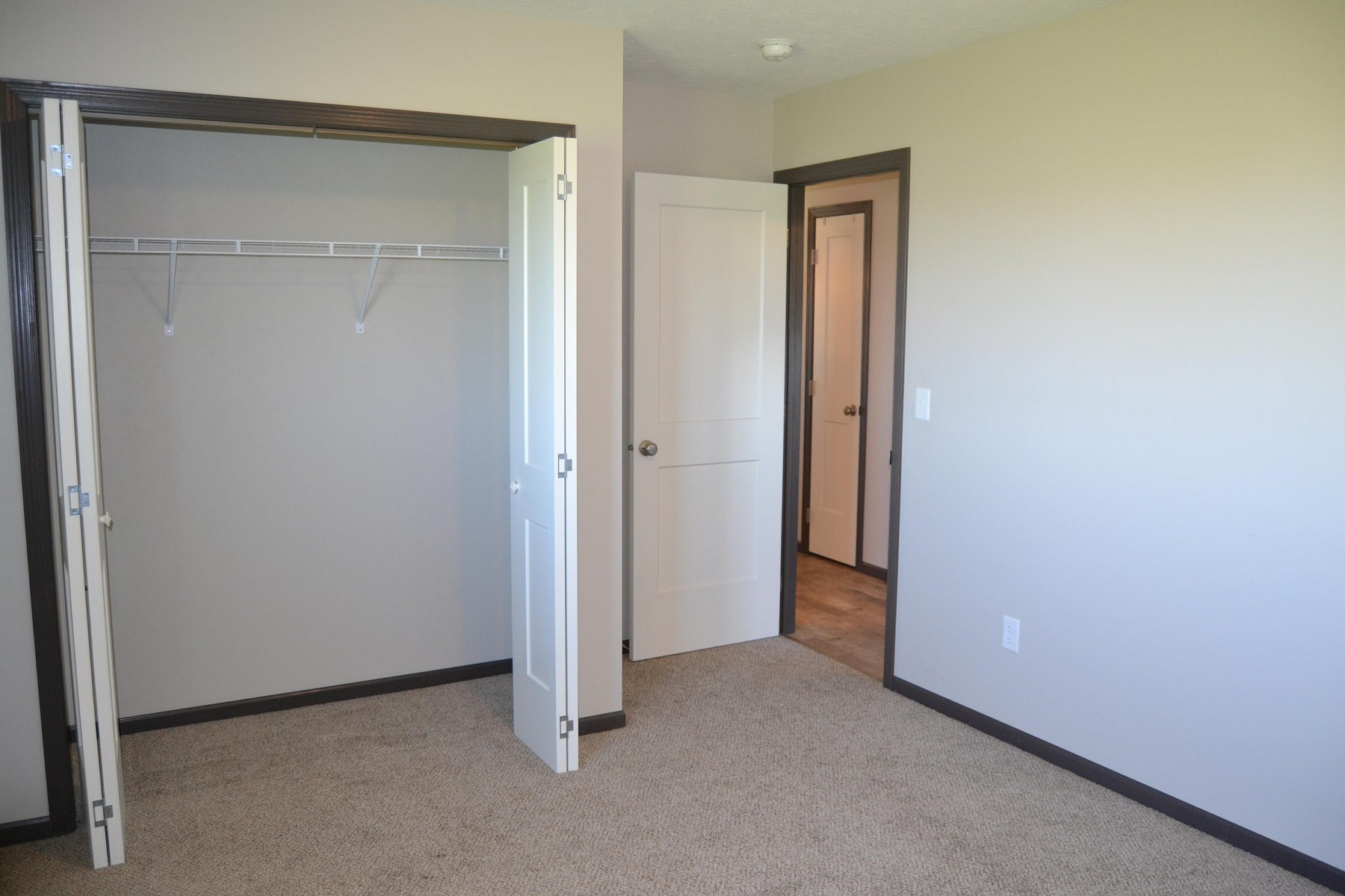 201 Lindsay Drive, Aurora, SD 57002