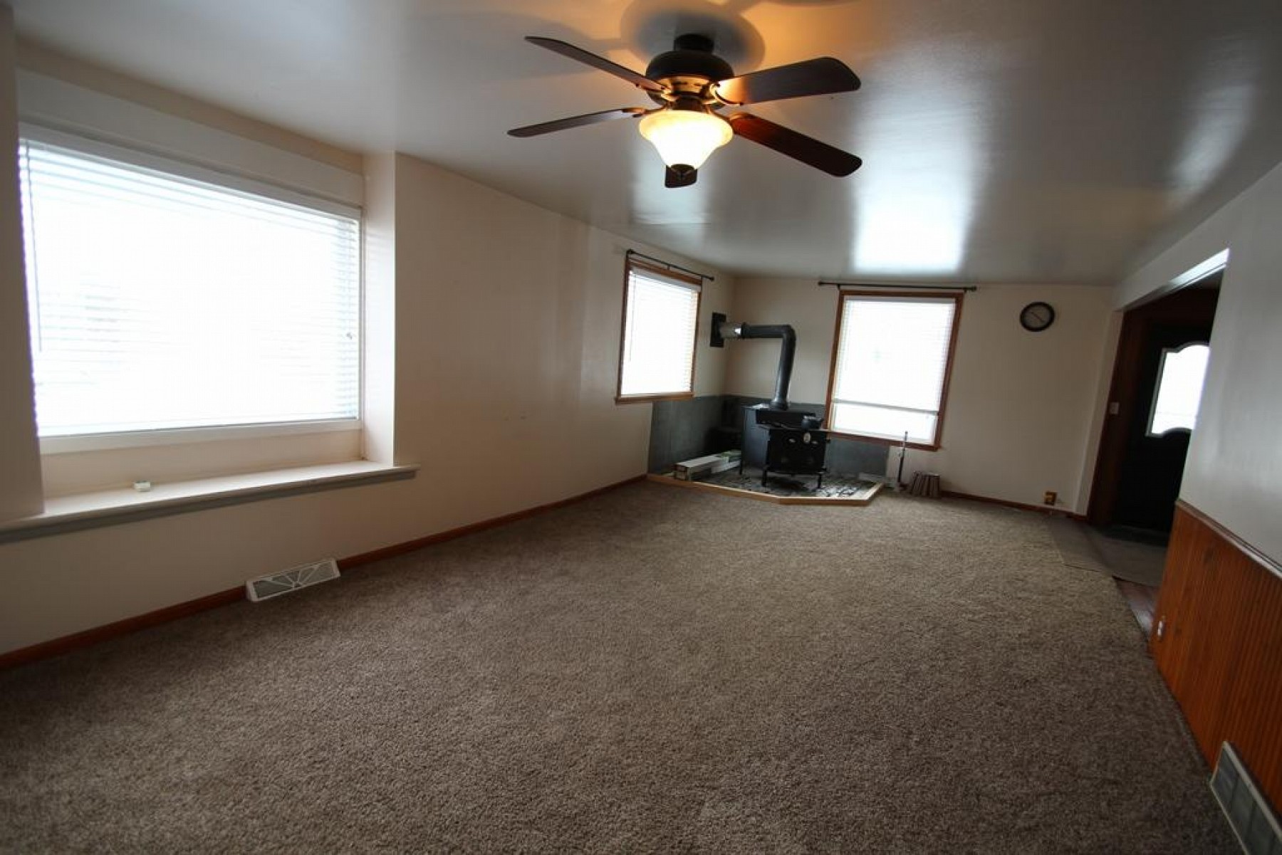 539 JAY Street, Bruce, SD 57220