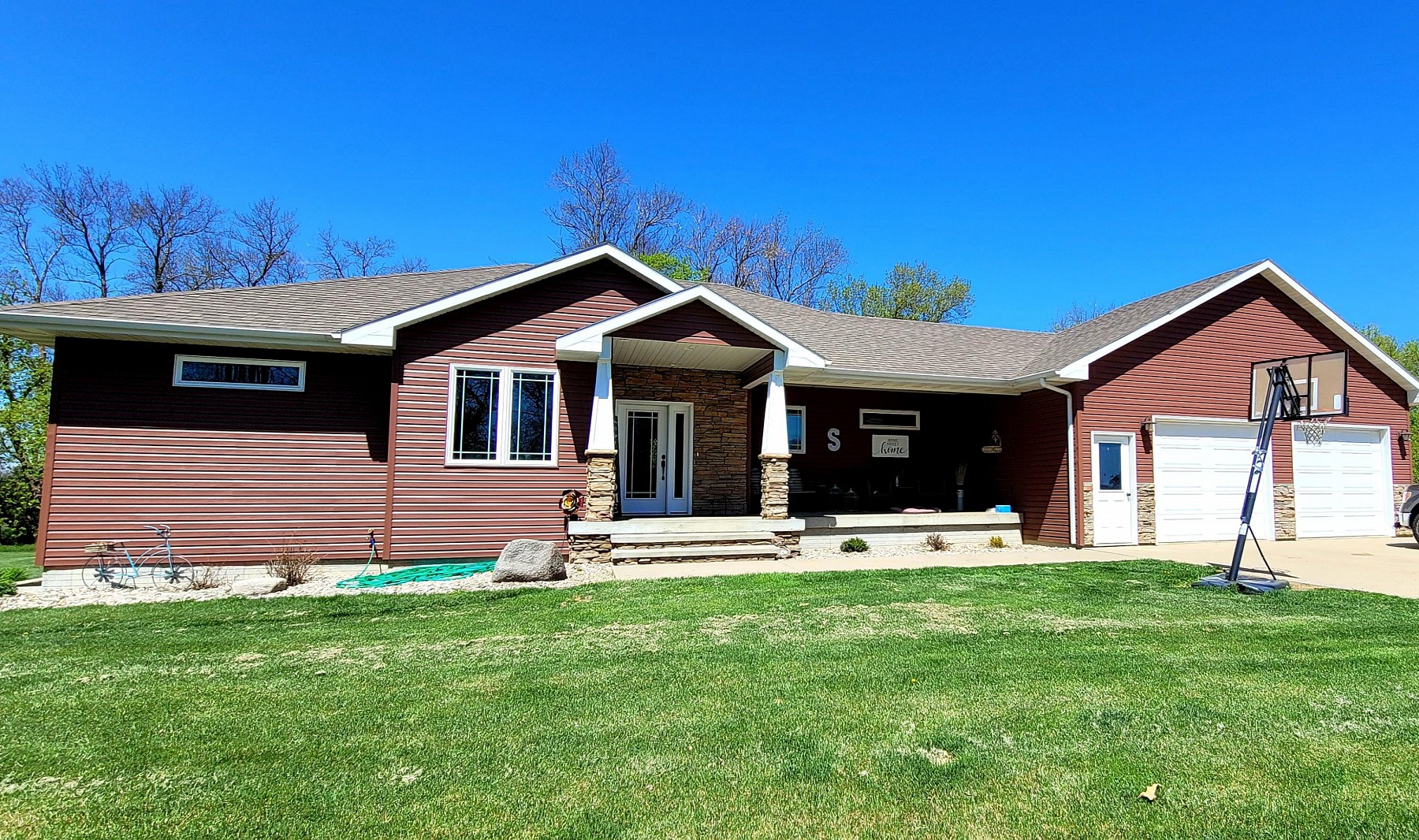 46196 215th Street, Volga, SD 57071