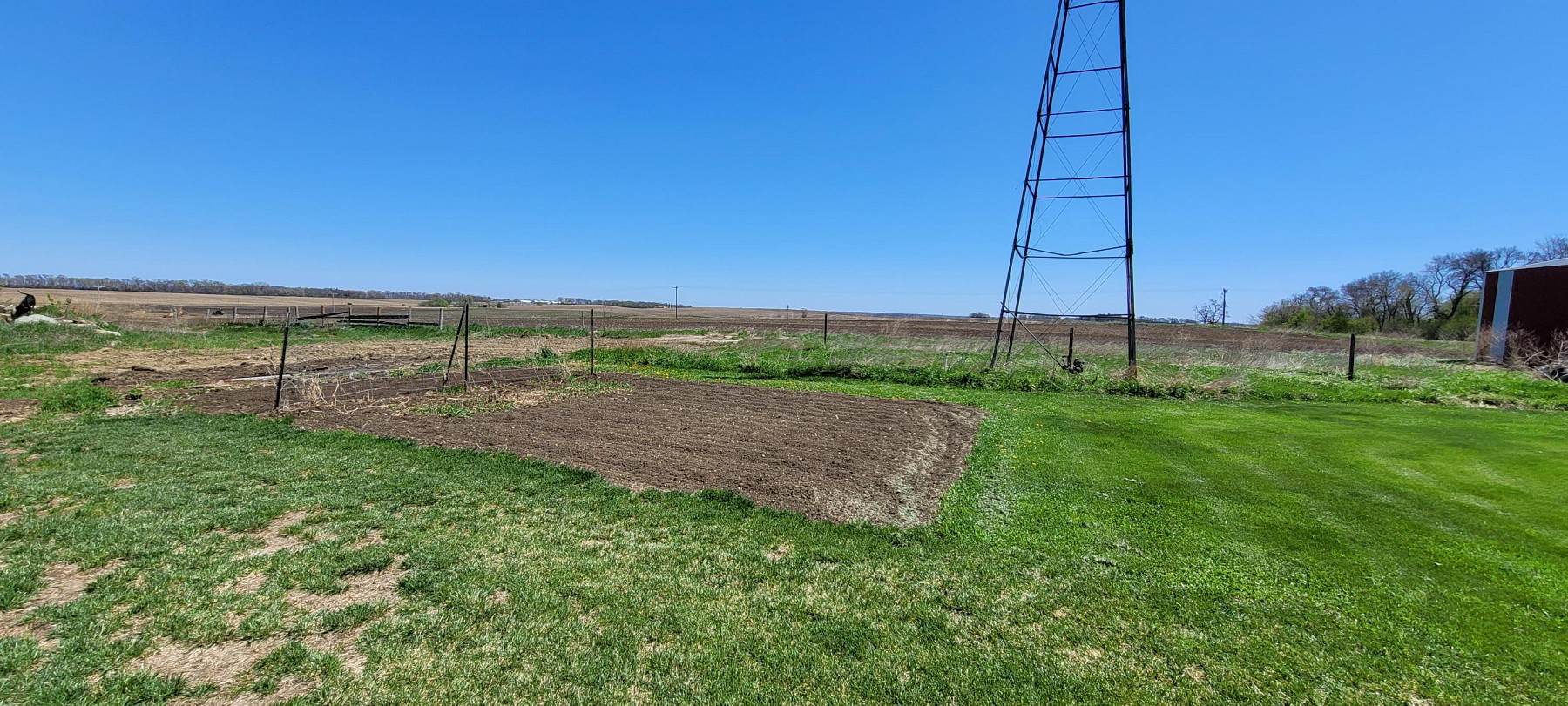 46196 215th Street, Volga, SD 57071