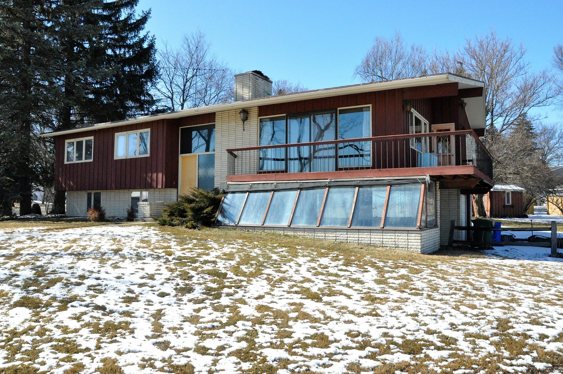 2135 Elmwood Drive, Brookings, SD 57006