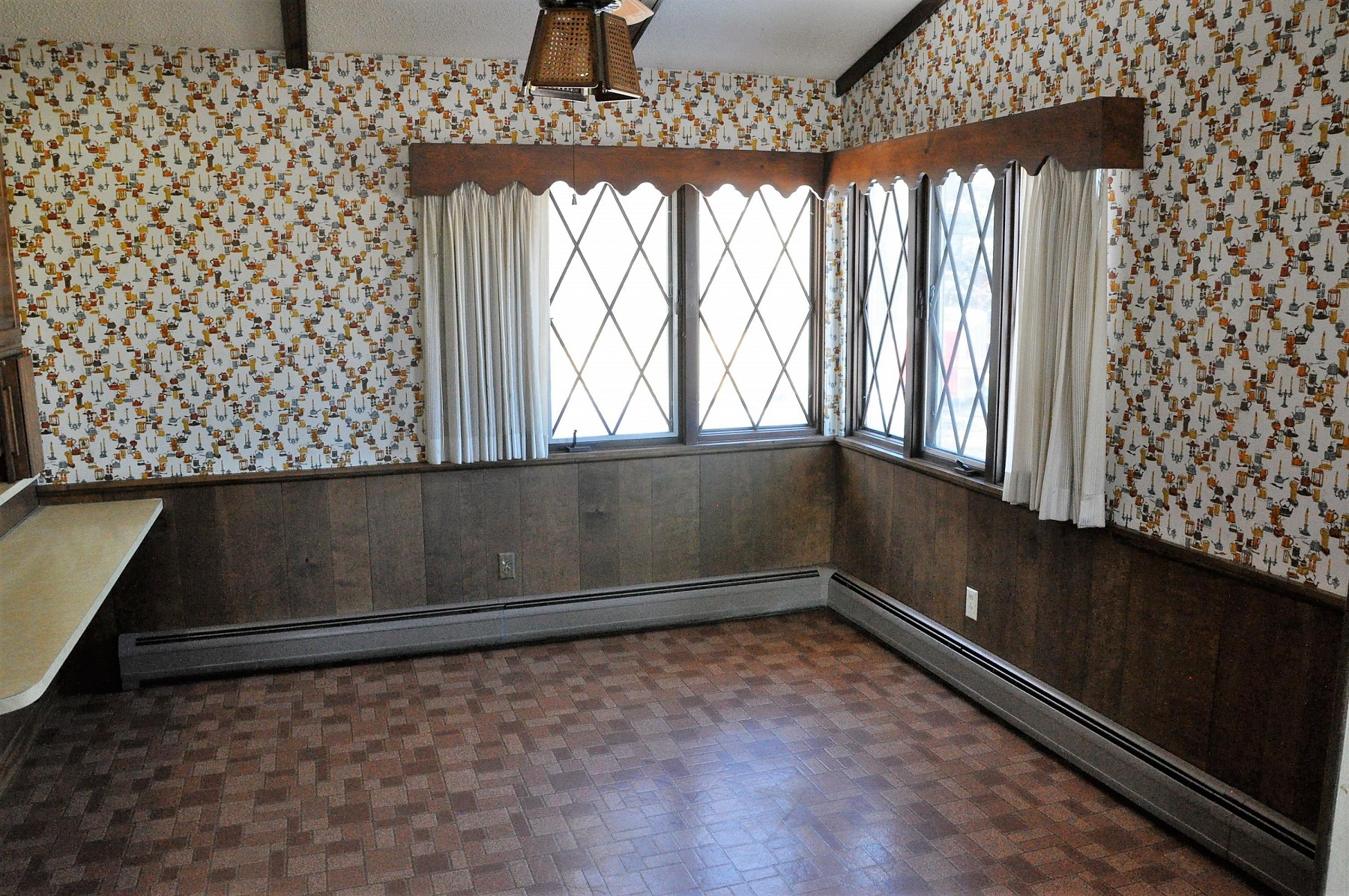 2135 Elmwood Drive, Brookings, SD 57006