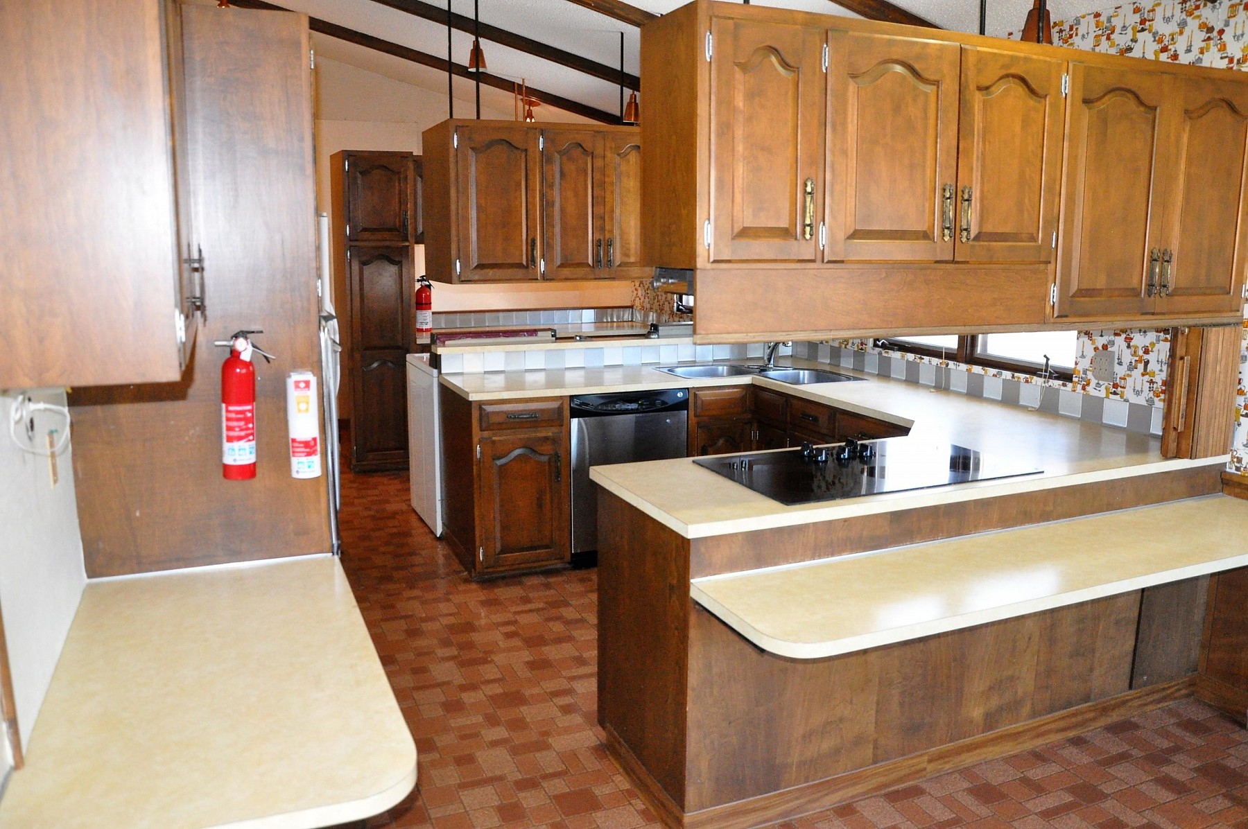 2135 Elmwood Drive, Brookings, SD 57006