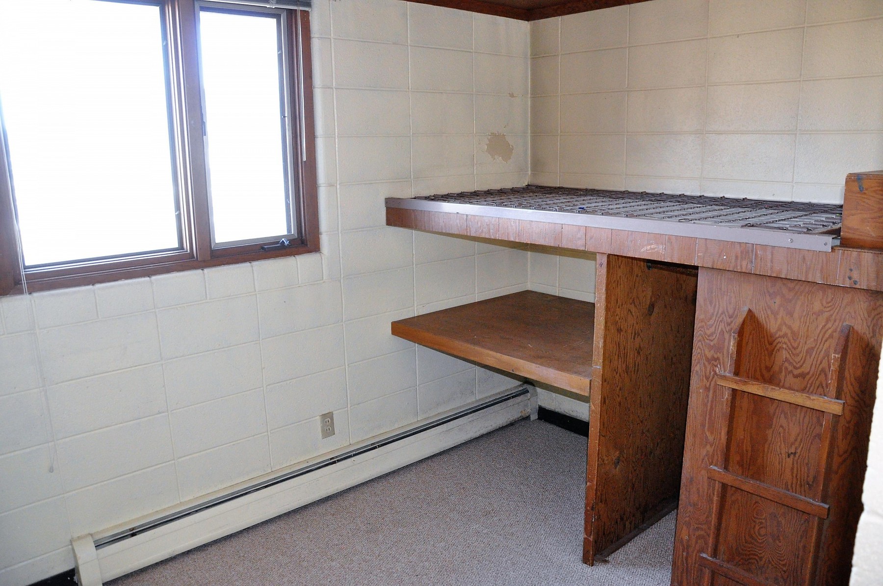 2135 Elmwood Drive, Brookings, SD 57006