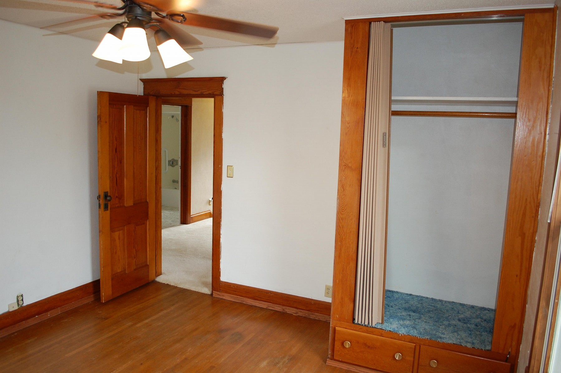 116 1st Avenue, Flandreau, SD 57028