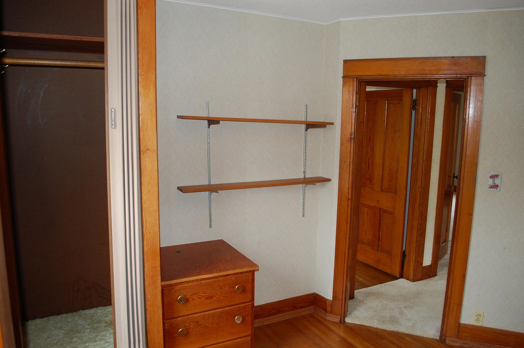 116 1st Avenue, Flandreau, SD 57028