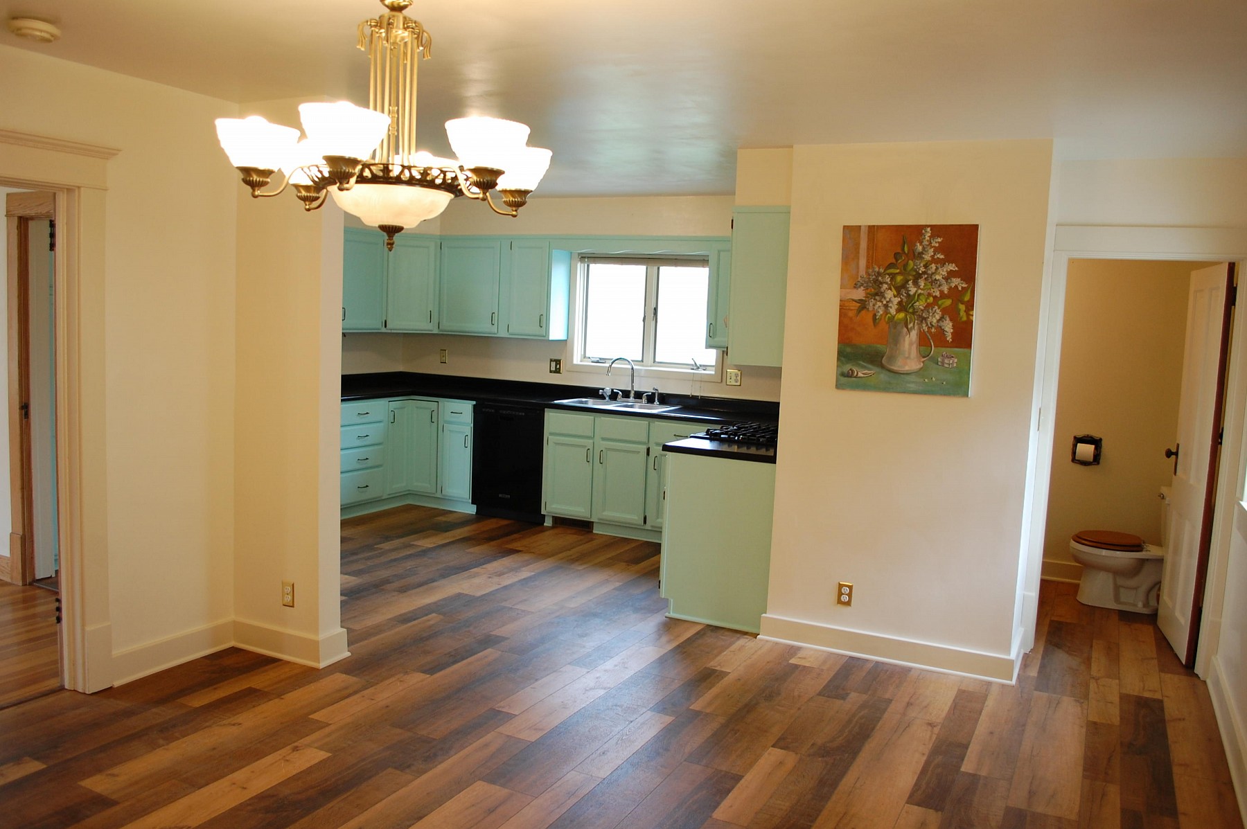 116 1st Avenue, Flandreau, SD 57028