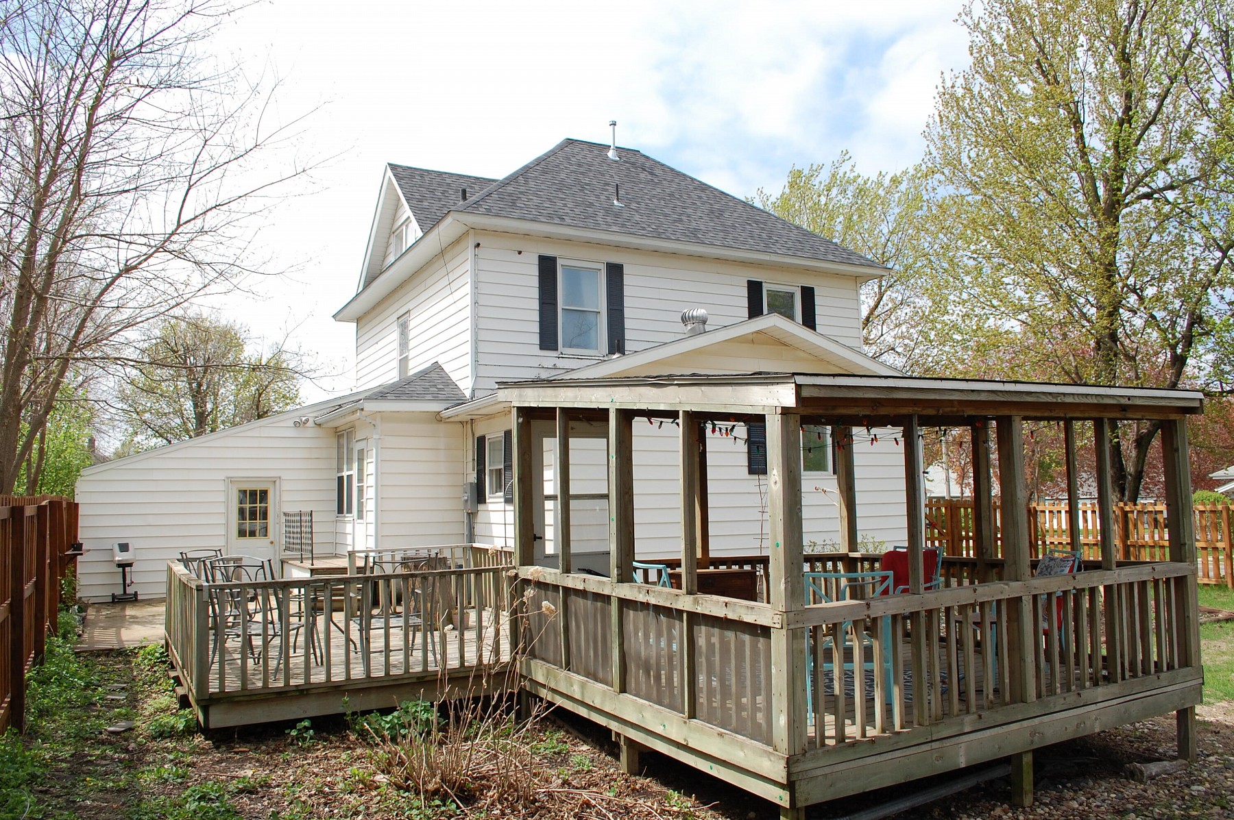 116 1st Avenue, Flandreau, SD 57028