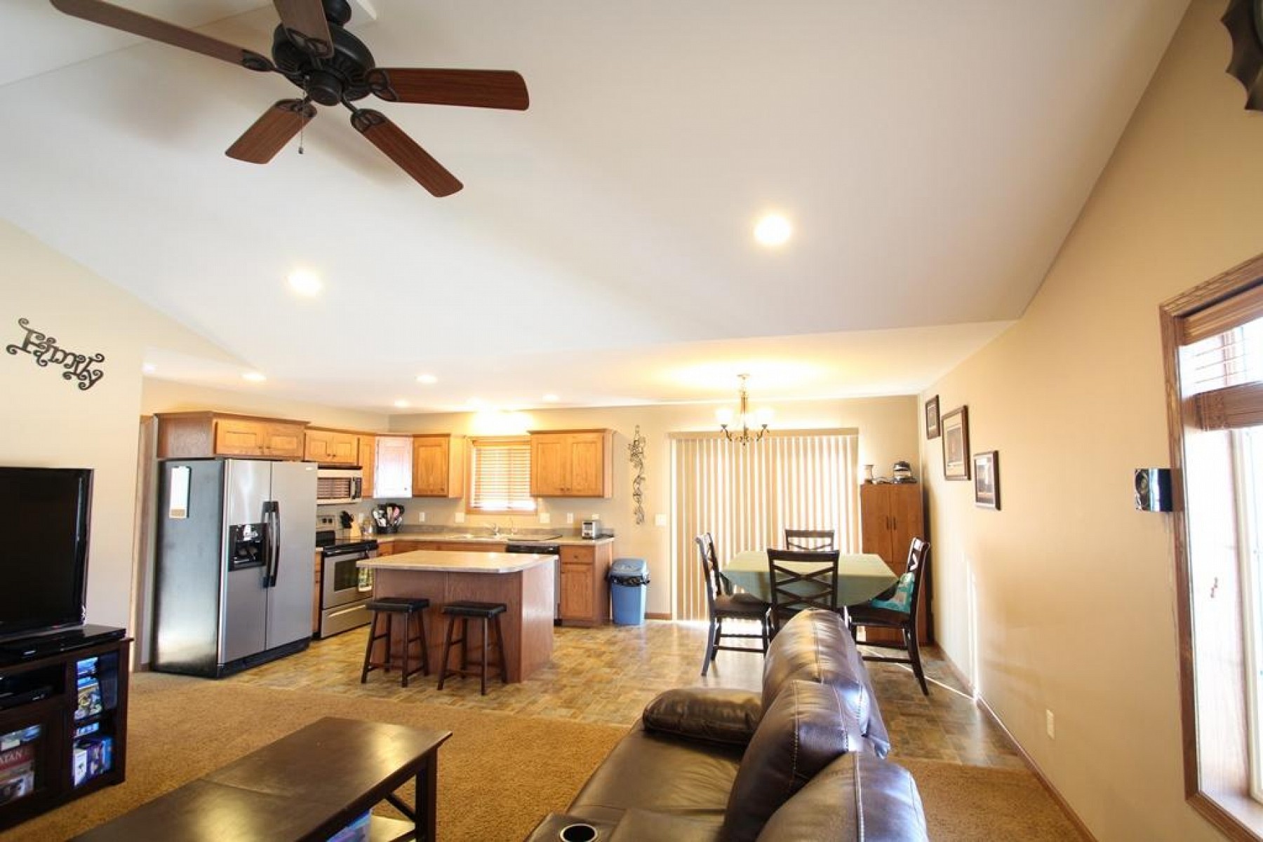 727 NAPA VALLEY Street, Brookings, SD 57006