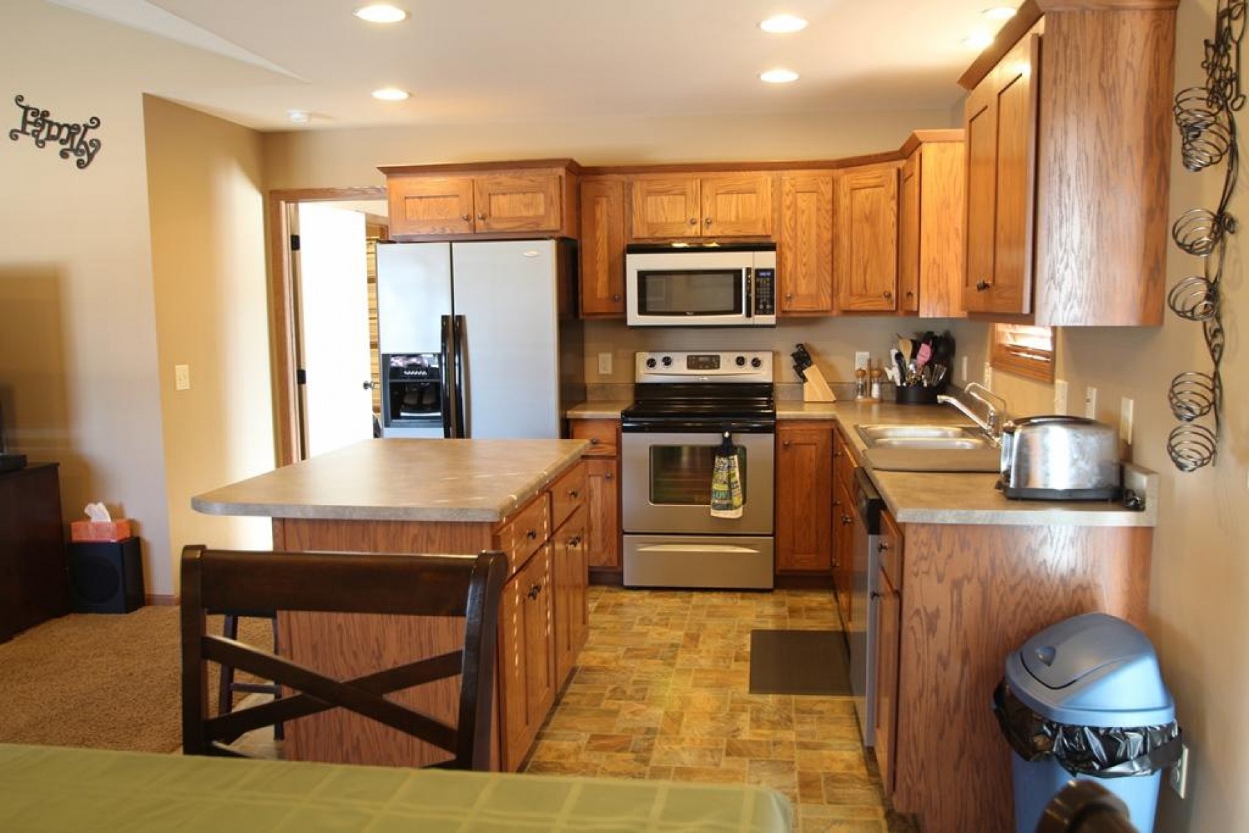 727 NAPA VALLEY Street, Brookings, SD 57006