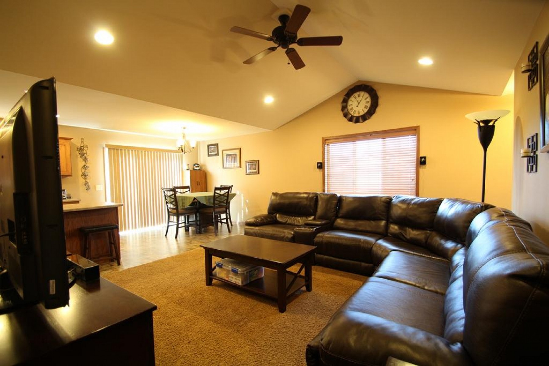 727 NAPA VALLEY Street, Brookings, SD 57006