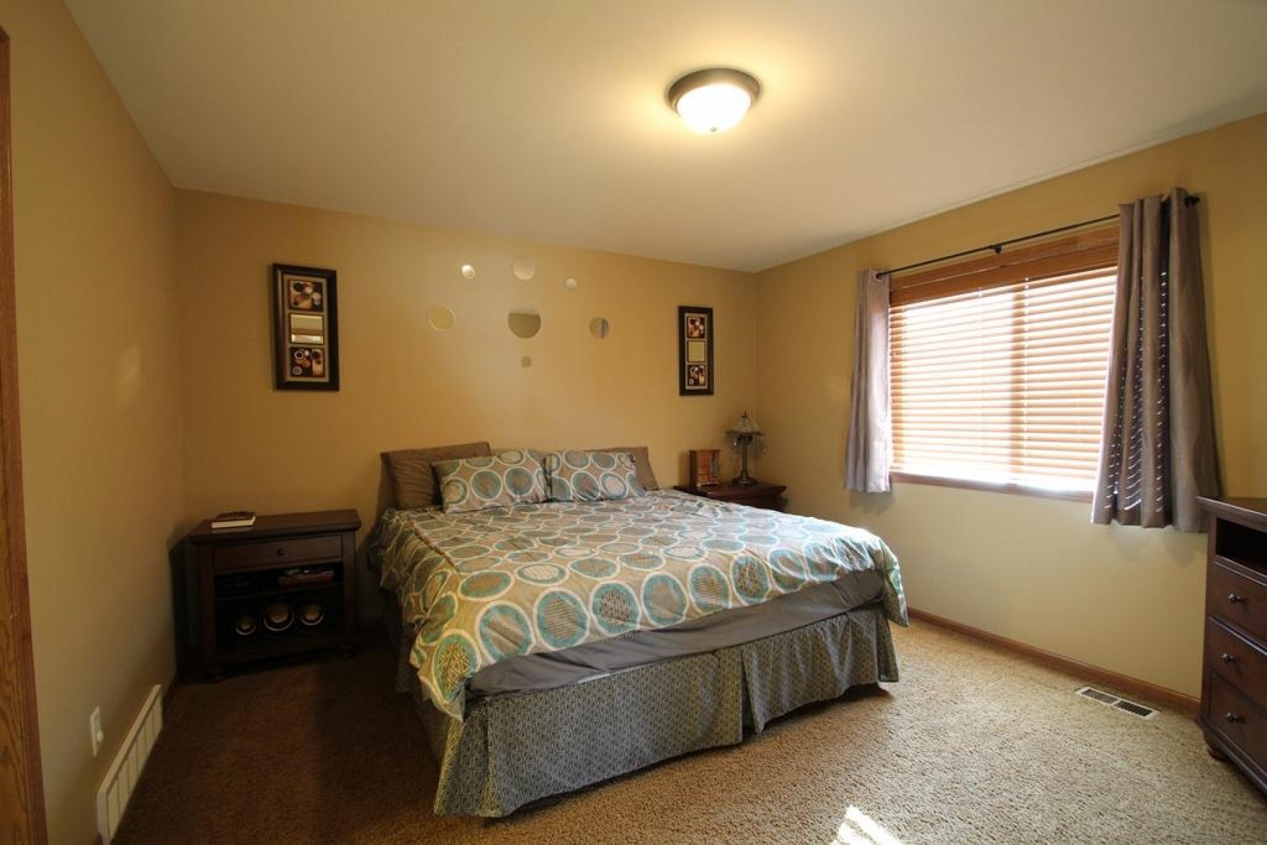 727 NAPA VALLEY Street, Brookings, SD 57006